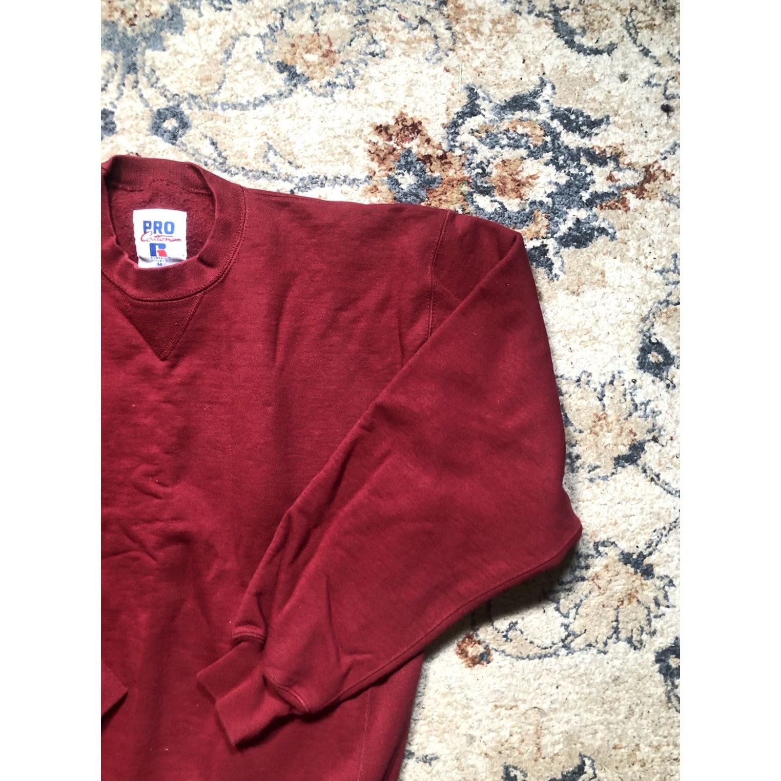 Russell Athletic VINTAGE Russell Athletic 90s Crewneck Sweatshirt Red Mens M USA Shirt Sweatshirt Long Sleeve Crew Neck Logo 90s American Gym Blank Fashion Size US M / EU 48-50 / 2 - 4 Thumbnail