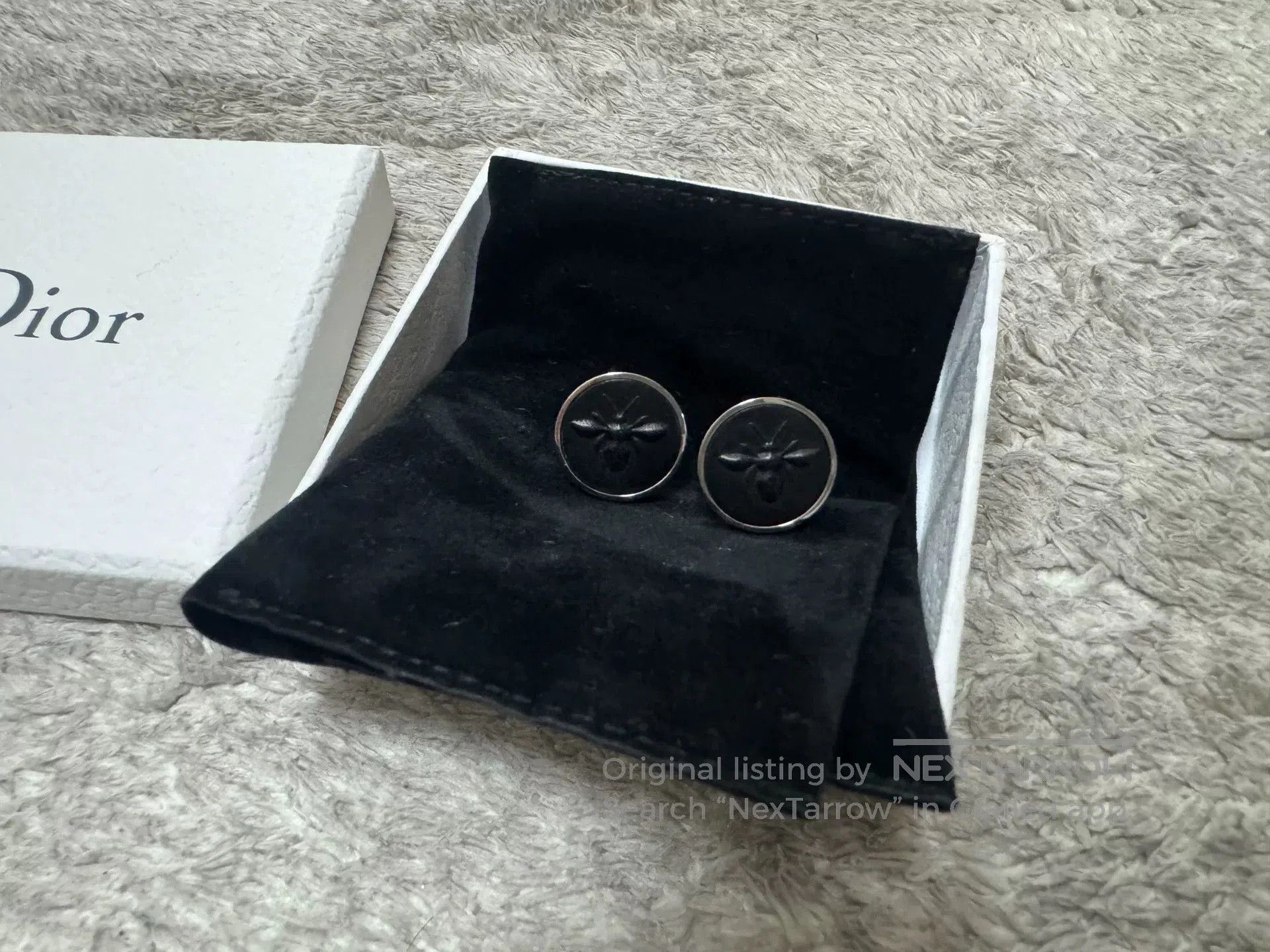 Dior Diorhomme Classic Bee Cufflinks. Size ONE SIZE - 1 Thumbnail