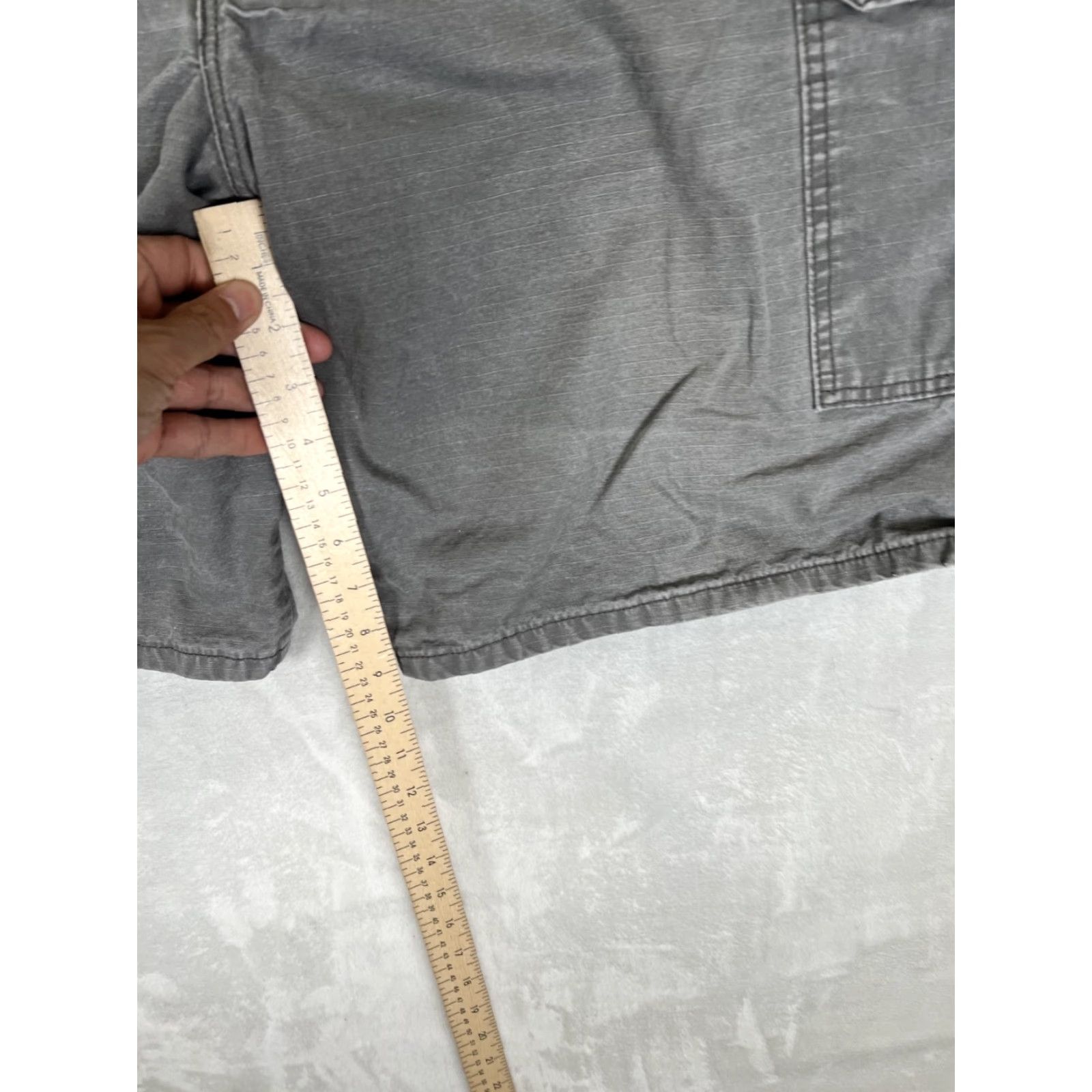 Wrangler Wrangler Shorts Cargo Workwear Beige Regular 38 Men Pockets Ripstop Inseam 9 in Cotton Flat Front Zip Vintage No Size US 38 / EU 54 - 4 Thumbnail