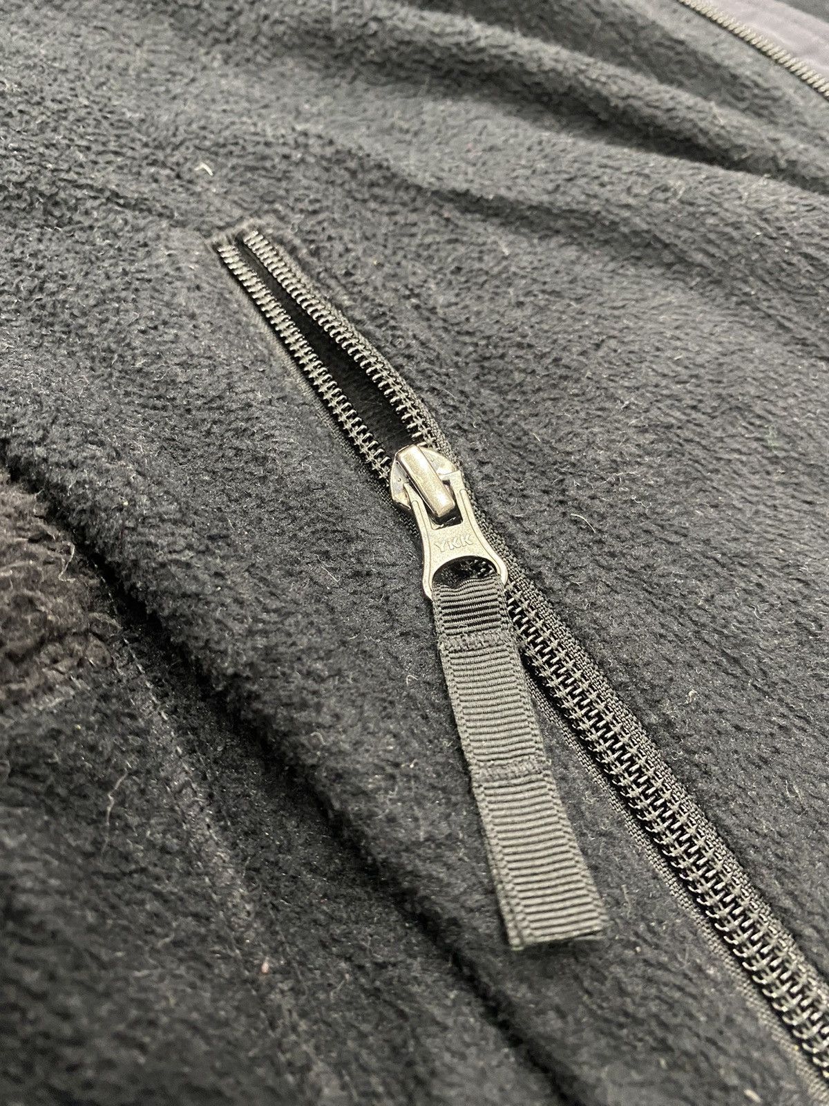 Engineered Garments × Japanese Brand Engineered Garments x Uniqlo deconstructed fleece jacket Size US M / EU 48-50 / 2 - 7 Thumbnail