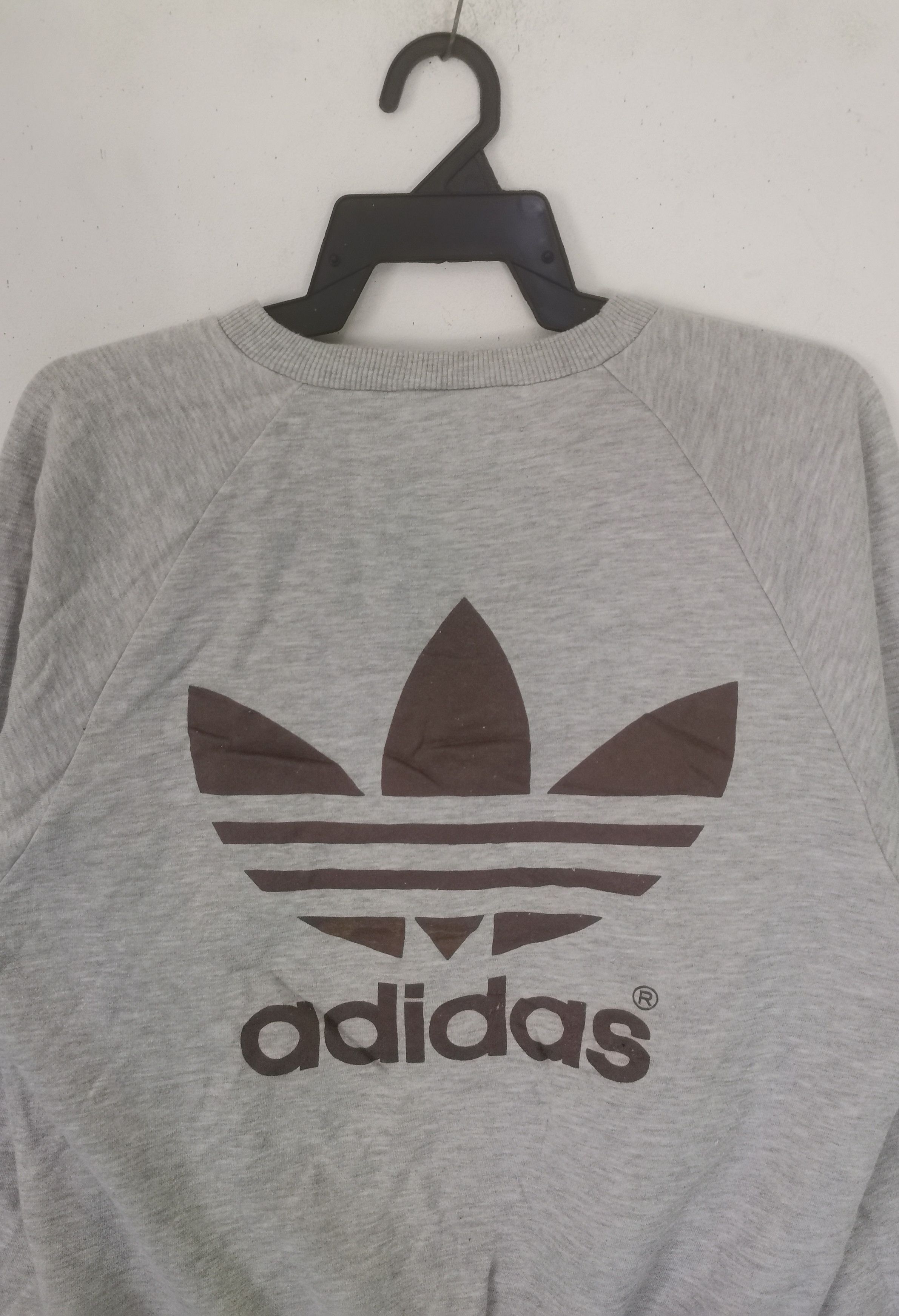 Adidas × Vintage Rare vintage Adidas big logo sweatshirt grey colour Size US M / EU 48-50 / 2 - 4 Thumbnail