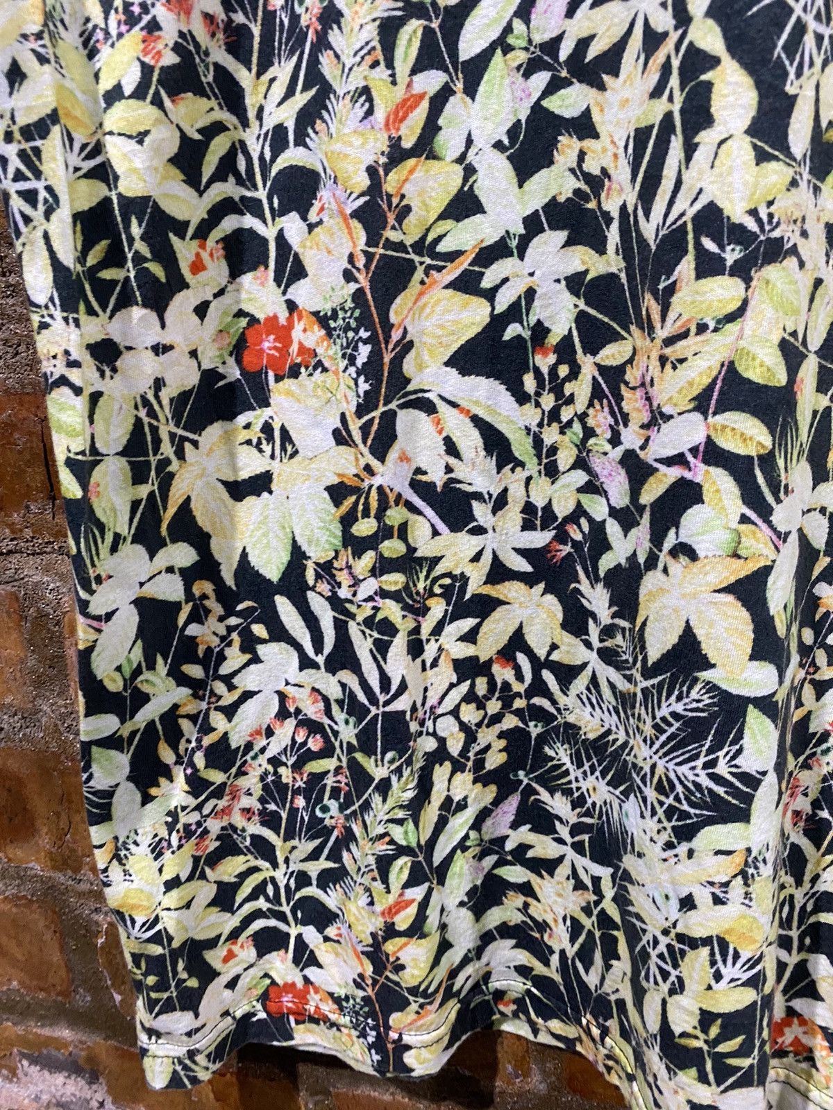 Japanese Brand × PHENOMENON × White Mountaineering White Mountaineering floral tee Size US M / EU 48-50 / 2 - 5 Thumbnail