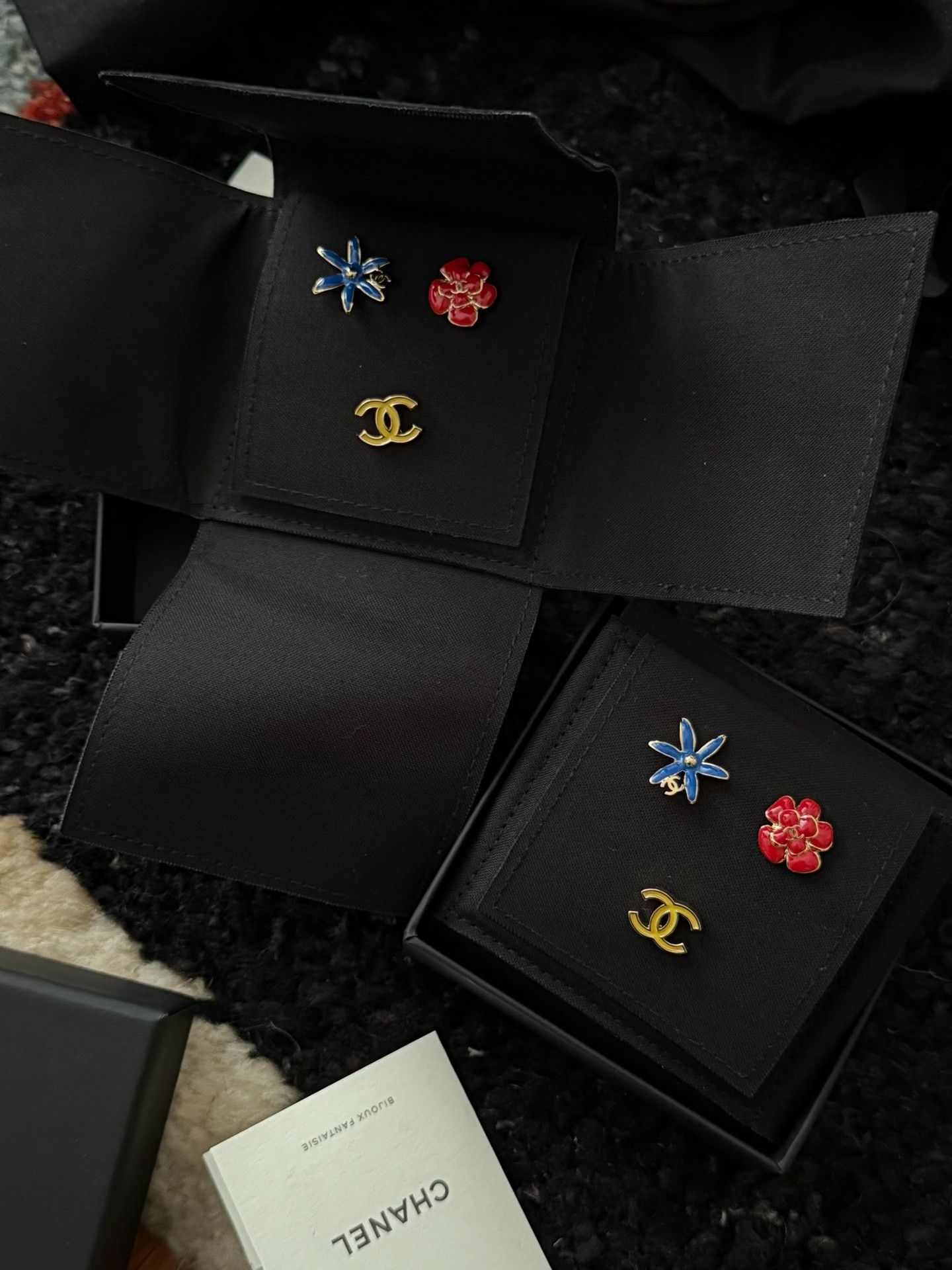Chanel Chanel 26p Three-Piece CC Logo Earrings Size ONE SIZE - 1 Preview