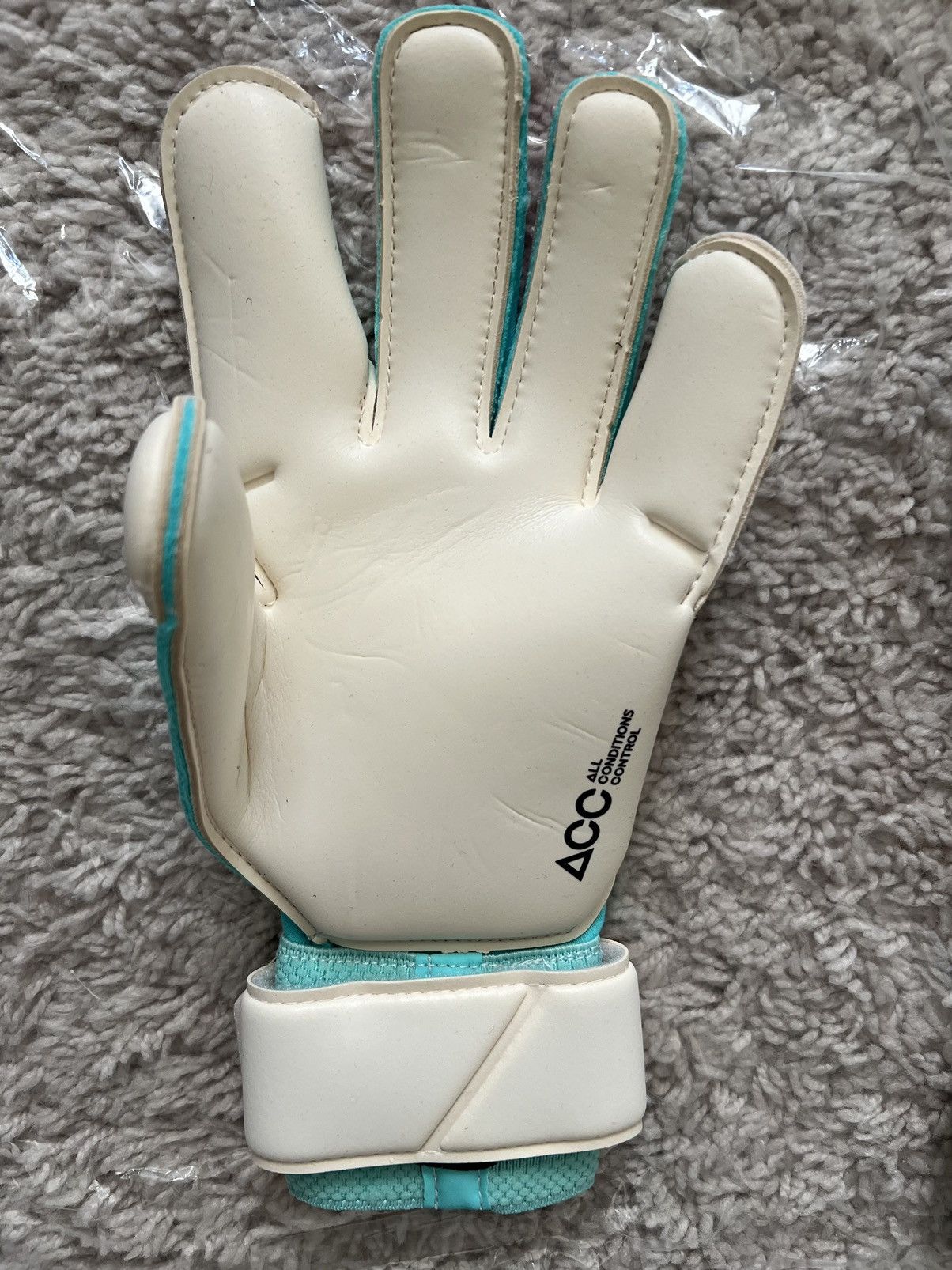 Nike Nike GK Vapor Grip 3 ACC Soccer Goalkeeper Gloves Size ONE SIZE - 7 Thumbnail