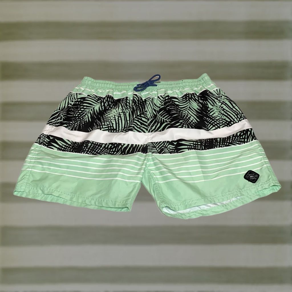 Vintage Spicy Tuna Swim Trunks Mens XL Above-the-Knee Green Palm Tree Netted Board Shorts Size US 36 / EU 52 - 1 Thumbnail