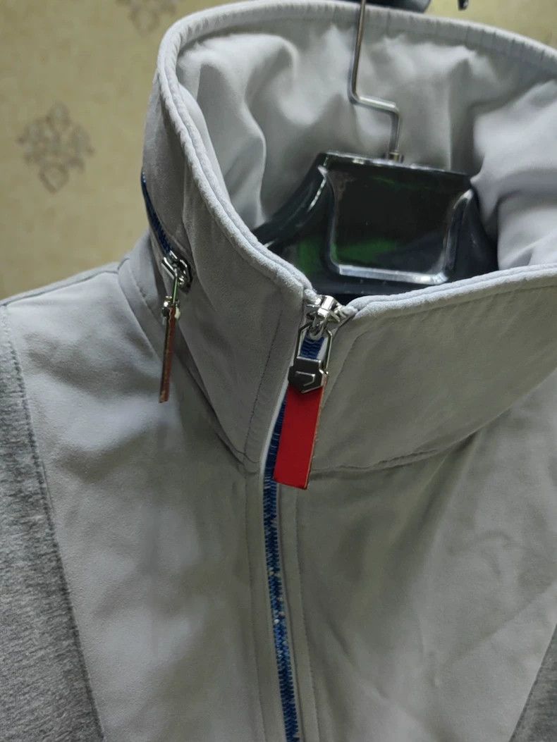 Givenchy Givenchy Gray Colorblock Hoodie, Size M Size US M / EU 48-50 / 2 - 3 Thumbnail