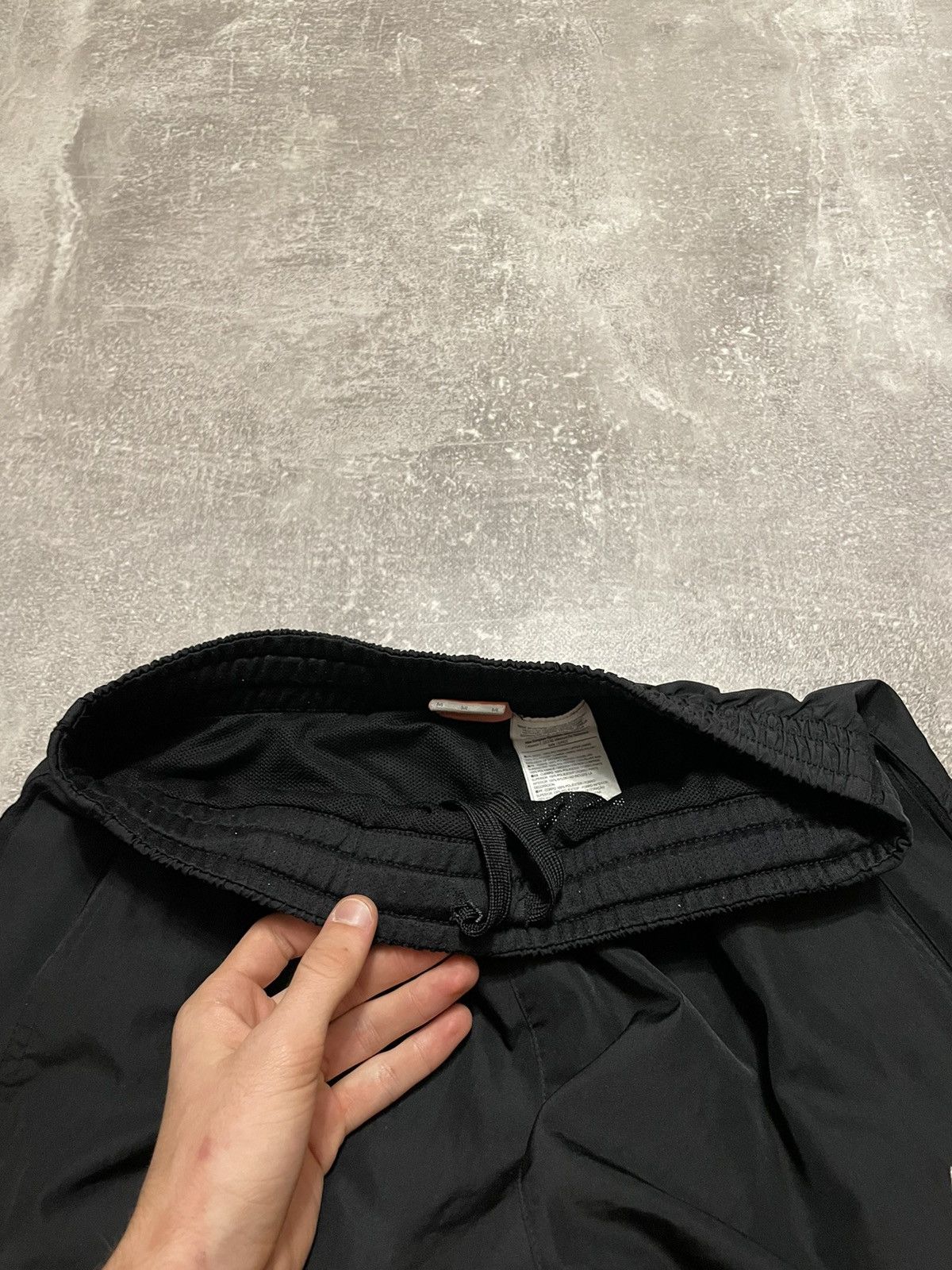 Nike × Vintage Vintage Nike Nylon Parachute Pants Drill Size US 30 / EU 46 - 11 Thumbnail