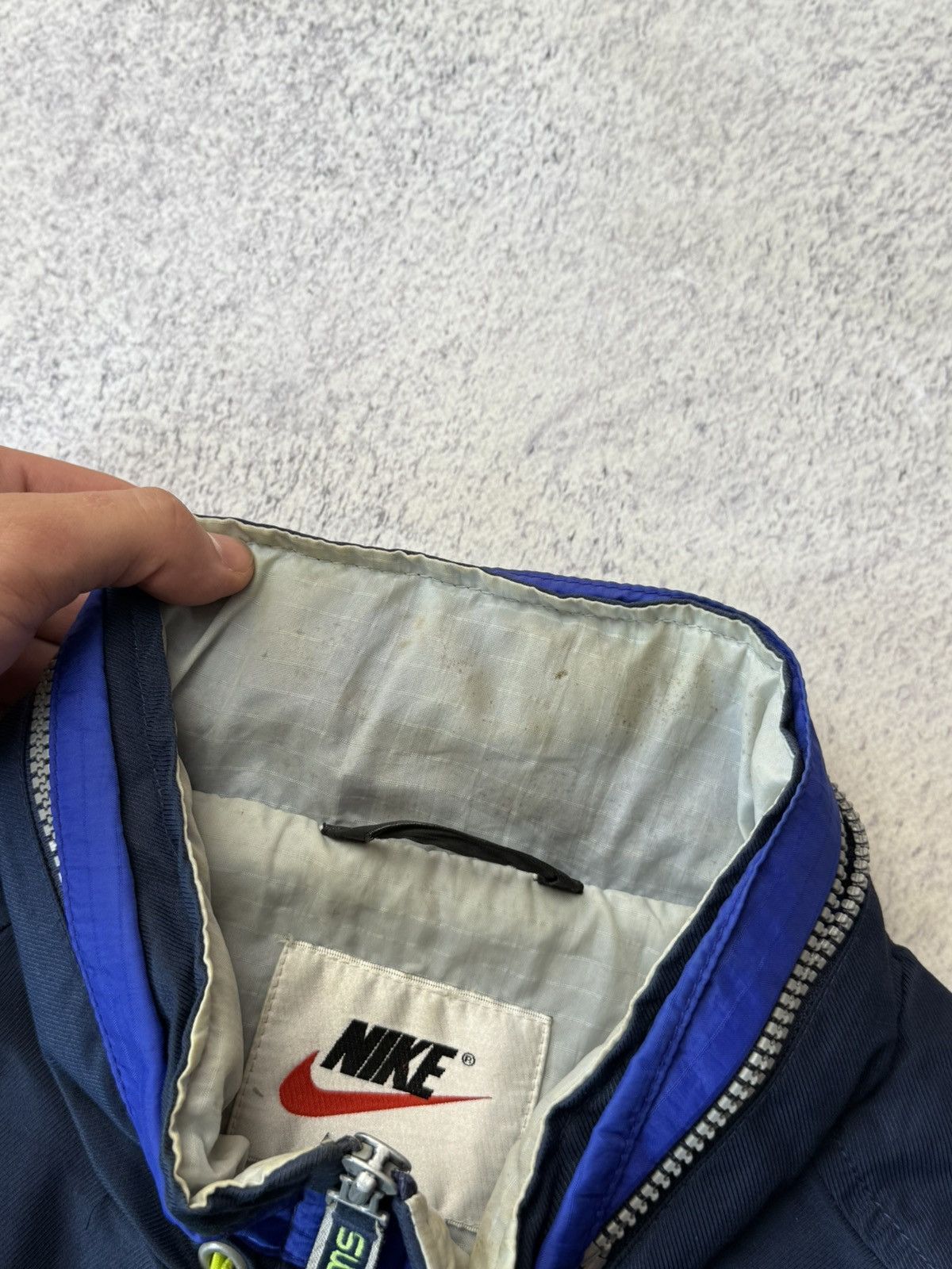 Nike Nike Vintage 90s Big SWOOSH Logos Navy/Blue Nylon Jacket Size US L / EU 52-54 / 3 - 21 Thumbnail