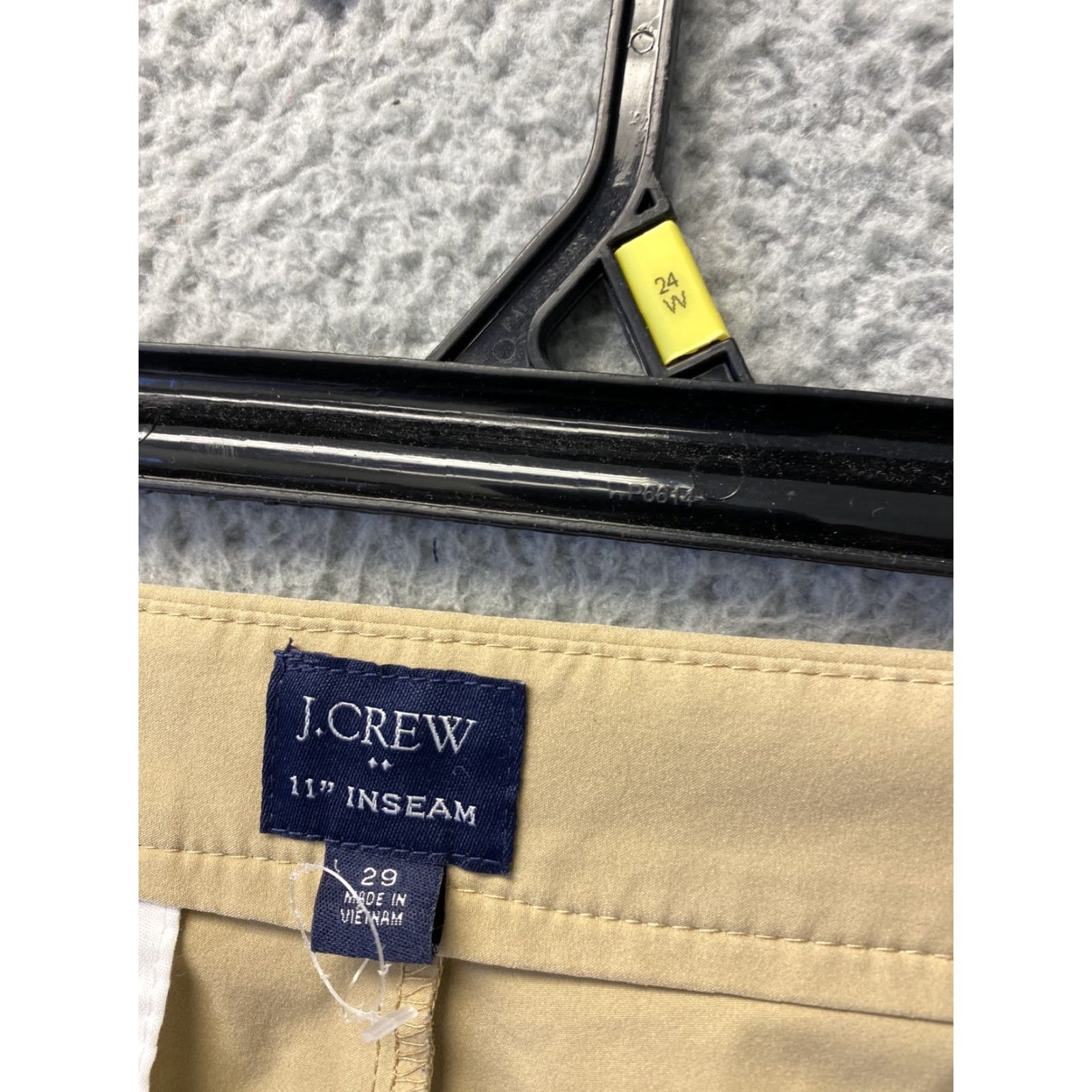 J.Crew J.CREW Shorts Mens 29 Beige Flat Front Chino Polyester 11" Inseam Light / 99-48 Regular Chino Preppy Stretch Casual Casual Wear Men Size US 29 - 7 Thumbnail