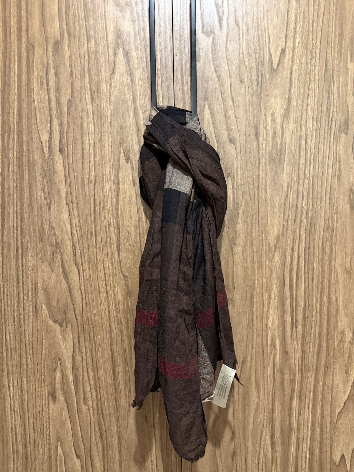 Burberry Burberry Classic Check Scarf Size ONE SIZE - 4 Thumbnail