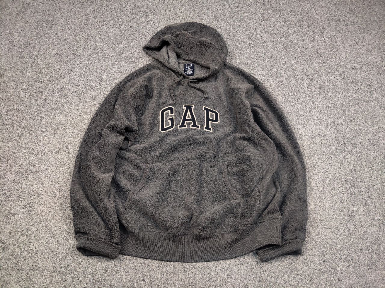 Gap Vintage 90's Gap Usa Dark Gray Fleece Center Logo Hoodie Size US M / EU 48-50 / 2 - 2 Thumbnail