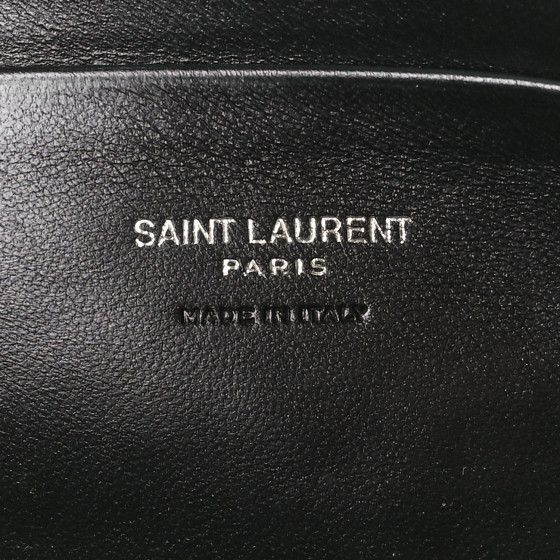 Saint Laurent Paris o1b1hav110125 Size: OS / Mini Lou Camera Bag in Black Size ONE SIZE - 7 Thumbnail