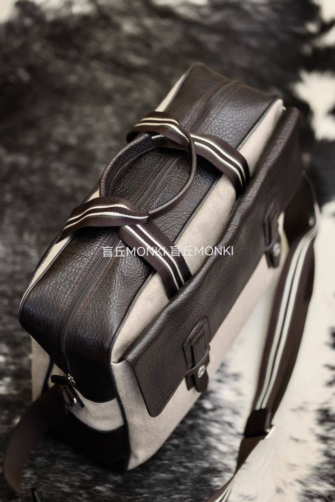 Alfred Dunhill Dunhill Travel Bag Crossbody Shoulder Gym Men's Bag K32 Size ONE SIZE - 8 Thumbnail