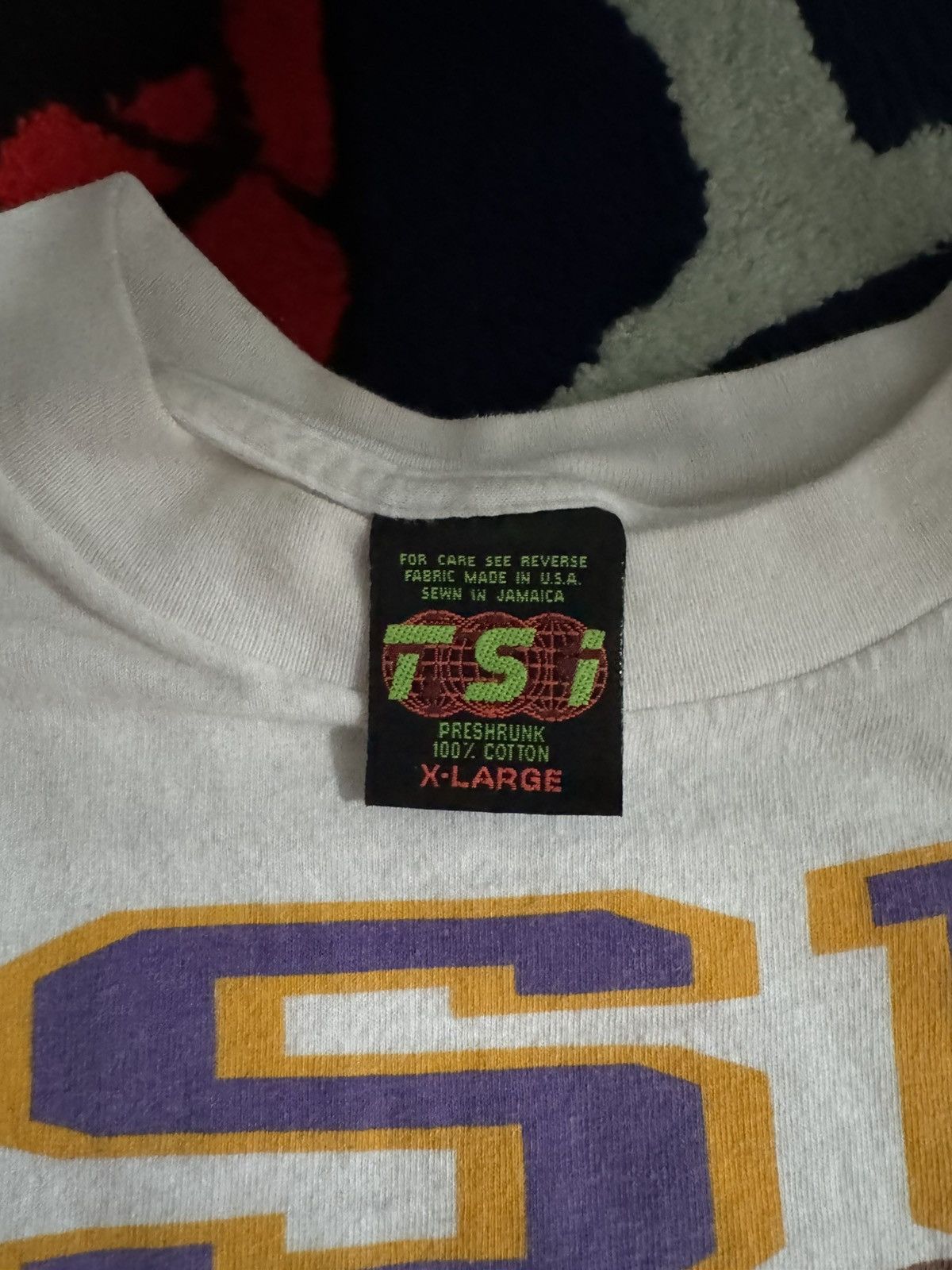 Vintage Looney toons LSU t shirt Size US XL / EU 56 / 4 - 2 Thumbnail