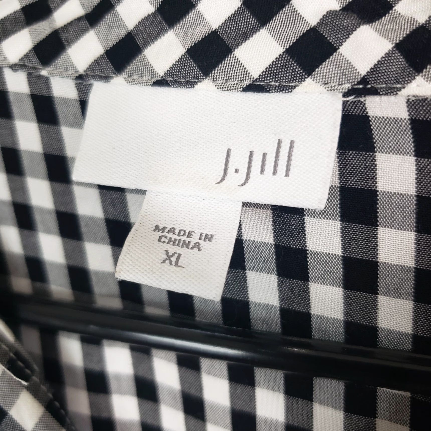 J. Jill J. Jill Womens Button Front Shirt XL Black Gingham Rayon Long Sleeve Shirt Womens XL Black Gingham Button-Up Size XL / US 12-14 / IT 48-50 - 6 Thumbnail