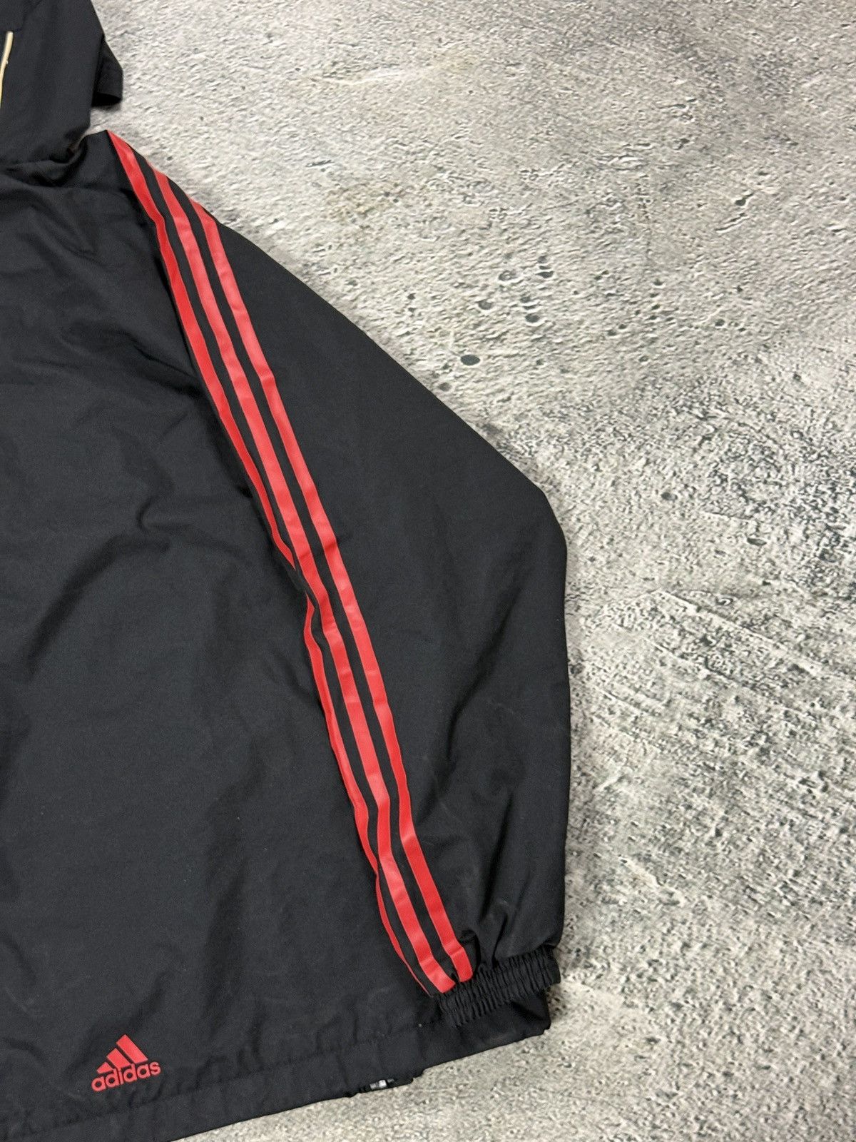 Adidas Liverpool 09 Adidas track jacket asymmetric champions league Size US XL / EU 56 / 4 - 7 Thumbnail