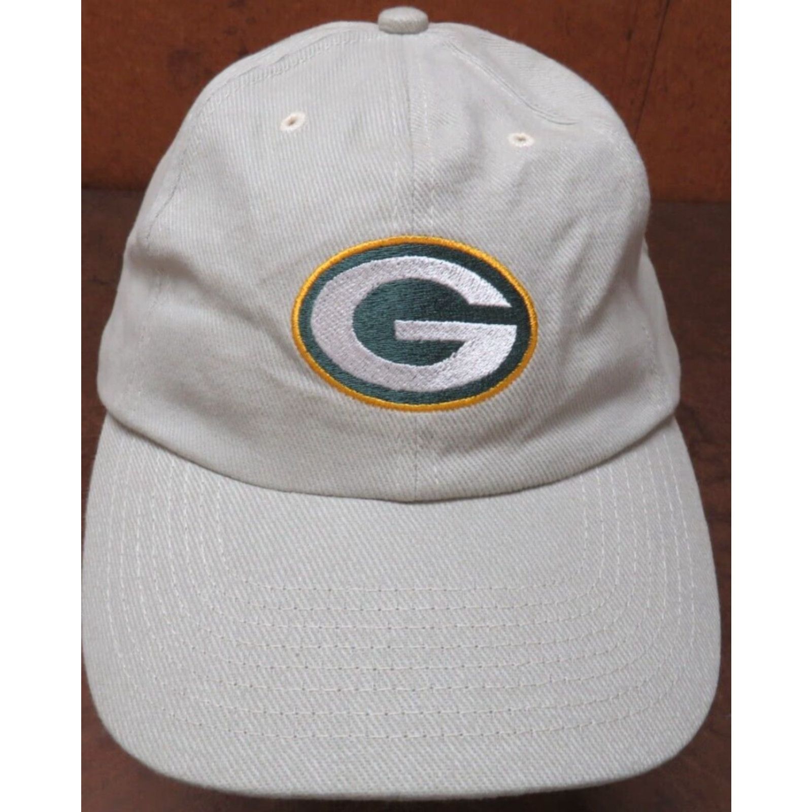 NFL VINTAGE Green Bay Packers Logo Embroidered NFL Football Team Hat Unworn Beige Adjustable Men One Size Baseball Cap Theme? Size ONE SIZE - 2 Thumbnail