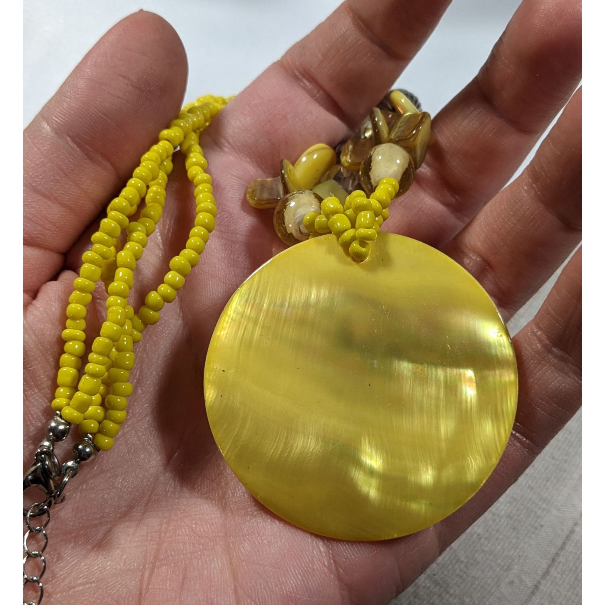 Other Summery Bohemian Hippie Yellow Shel Beaded Pendant Necklace Size ONE SIZE - 5 Thumbnail