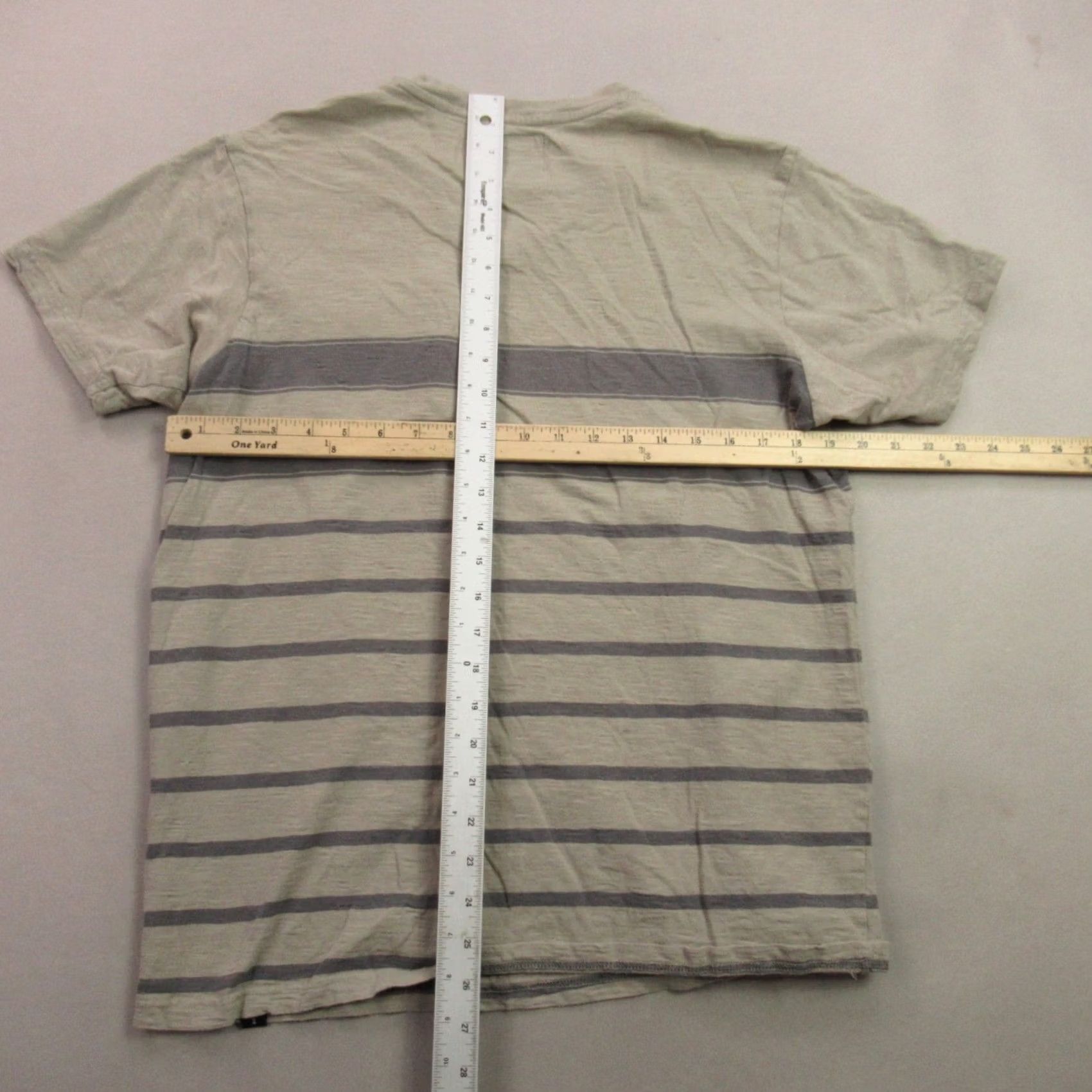 Prana Prana Shirt Mens Medium Short Sleeve V-Neck Outdoors Lightweight Stripes Size US M / EU 48-50 / 2 - 7 Thumbnail