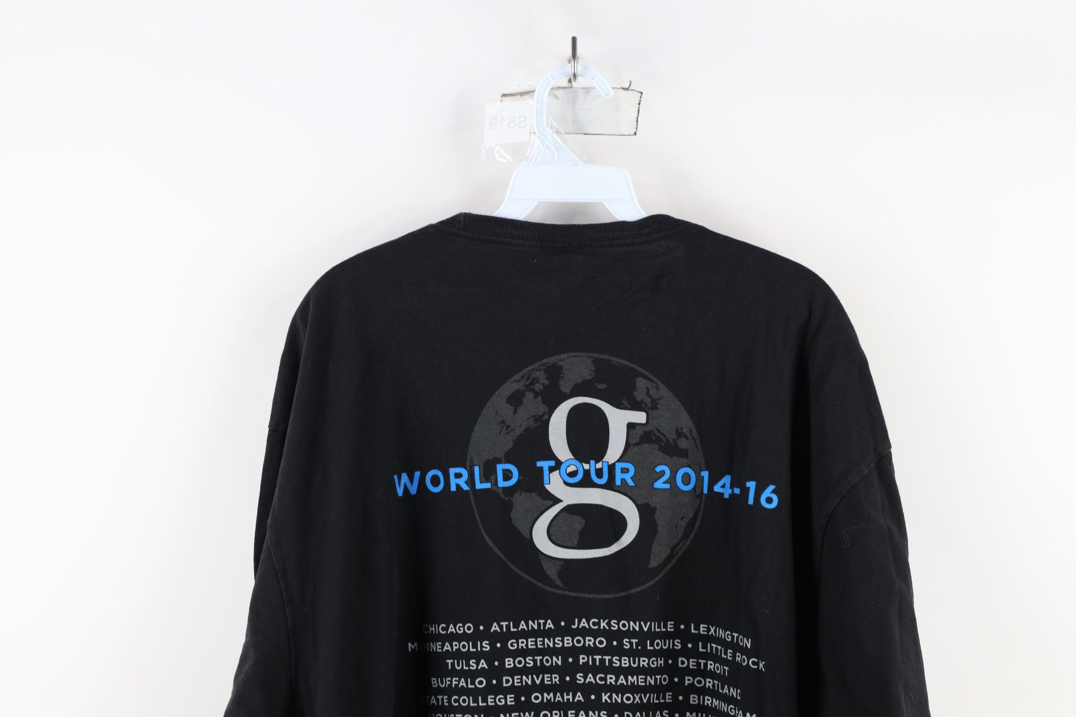 Vintage Vintage Y2K World Tour Garth Brooks Band T-Shirt Black Size US XXL / EU 58 / 5 - 12 Thumbnail