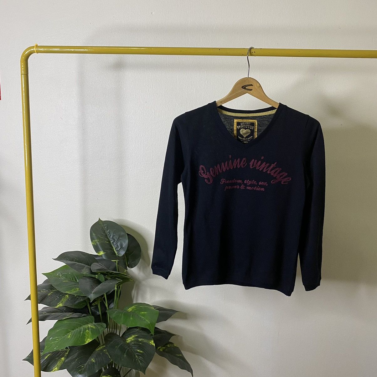 Von Dutch Vintage Y2K Von Dutch Love Addict LS Tee Size S / US 4 / IT 40 - 1 Thumbnail