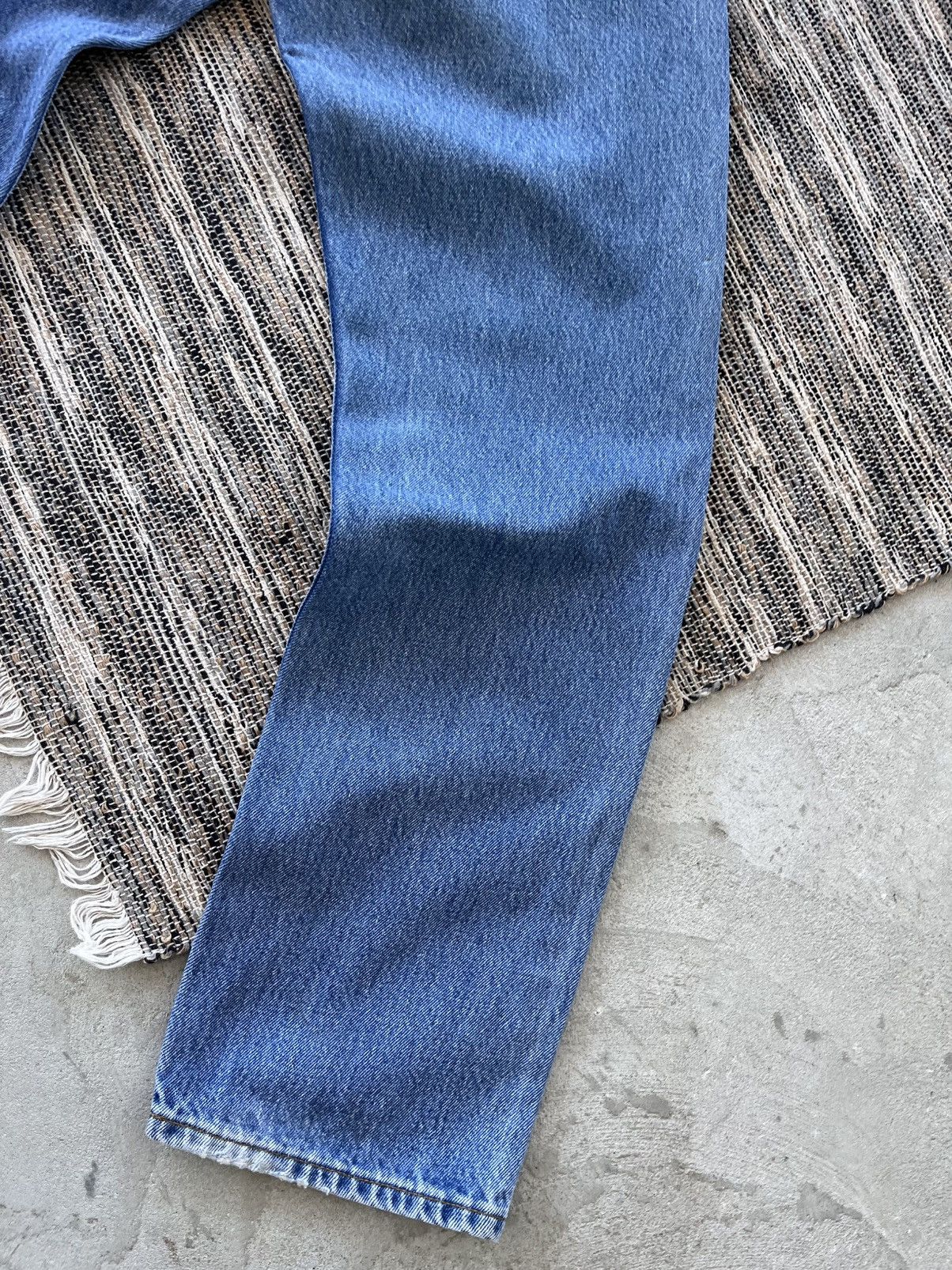 Levi's Vintage Levis 501 Denim Jeans 32x30 Straight Fit Workwear Size US 32 / EU 48 - 11 Thumbnail