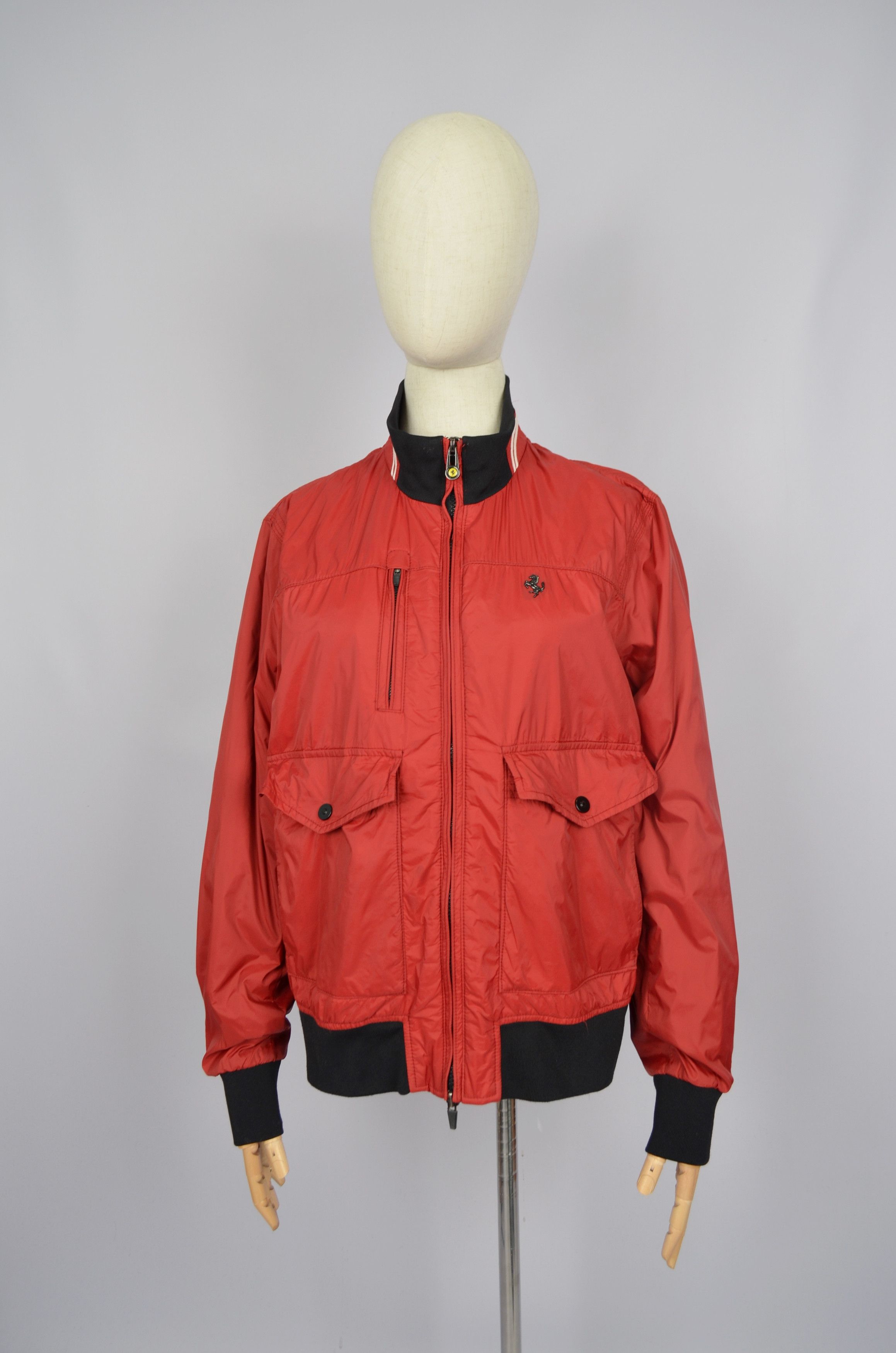 Ferrari × Formula 1 Ferrari Scuderia F1 Red Jacket Nylon Logo Tyvek Lining Sz M Size M / US 6-8 / IT 42-44 - 4 Thumbnail