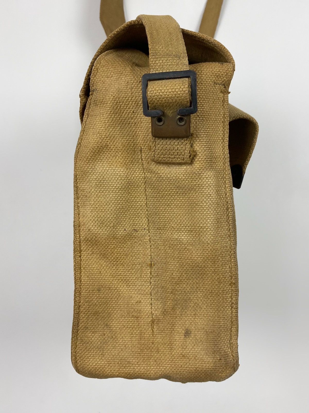 Vintage 1950’s Vintage British Army P-37 Heavy Canvas Shoulder Bag Size ONE SIZE - 5 Thumbnail