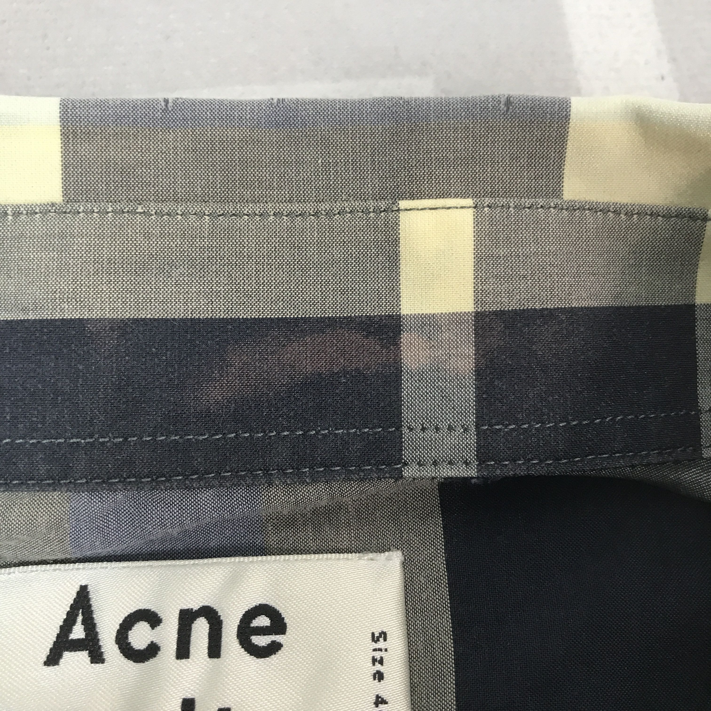 Acne Studios Vintage Acne Studios tartan design T-Shirt K44B59 Size US M / EU 48-50 / 2 - 12 Thumbnail