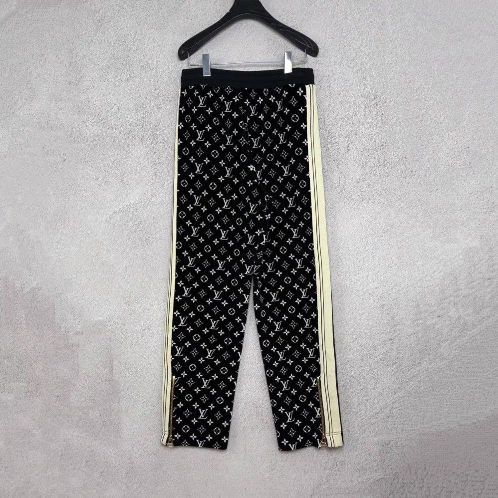 Louis Vuitton LV flocked logo all over pants S new Size US 28 / EU 44 - 2 Thumbnail
