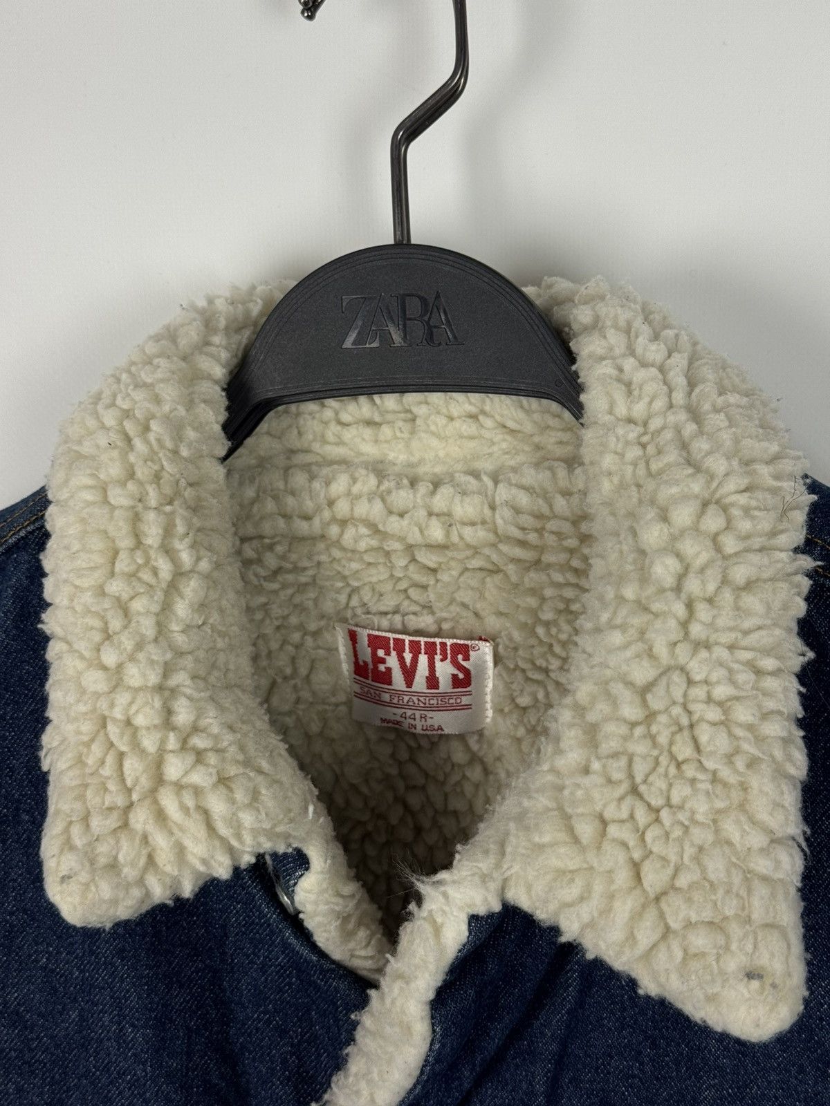 Levi's 1990’s Vintage Levi’s Sherpa Denim Jacket Made in USA Size US XL / EU 56 / 4 - 8 Thumbnail