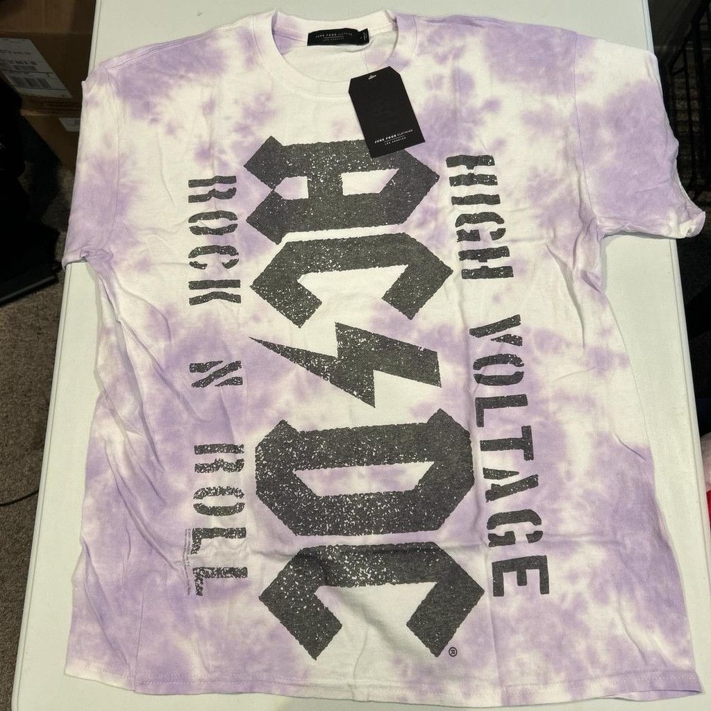 Junk Food AC/DC Junk Food Clothing Lavender and White Graphic Tee SzL Size US L / EU 52-54 / 3 - 1 Thumbnail