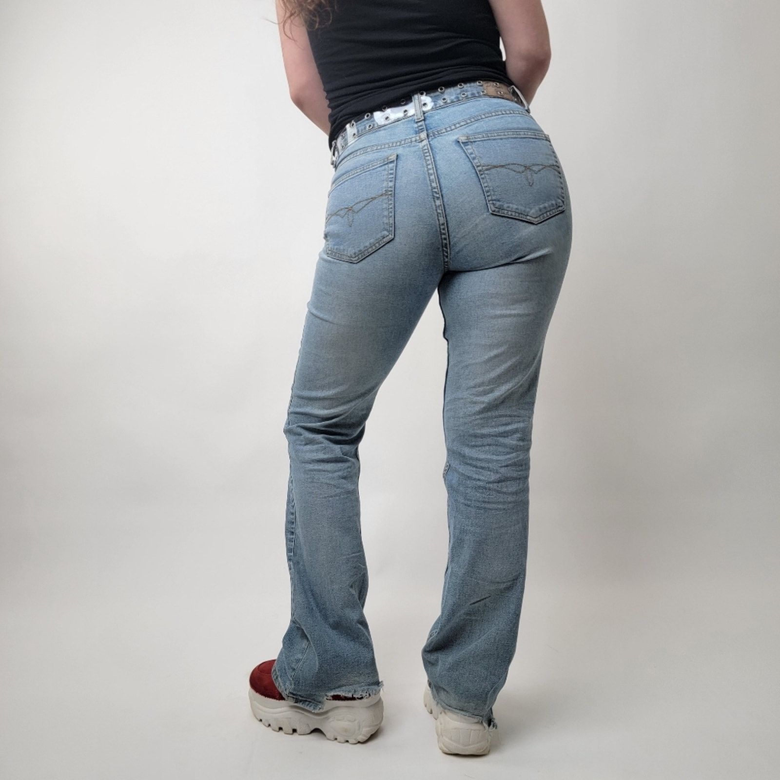 Vintage Vintage Y2K Flare low rise light wash Paris Blues Jeans - 9 Size 29" - 7 Thumbnail