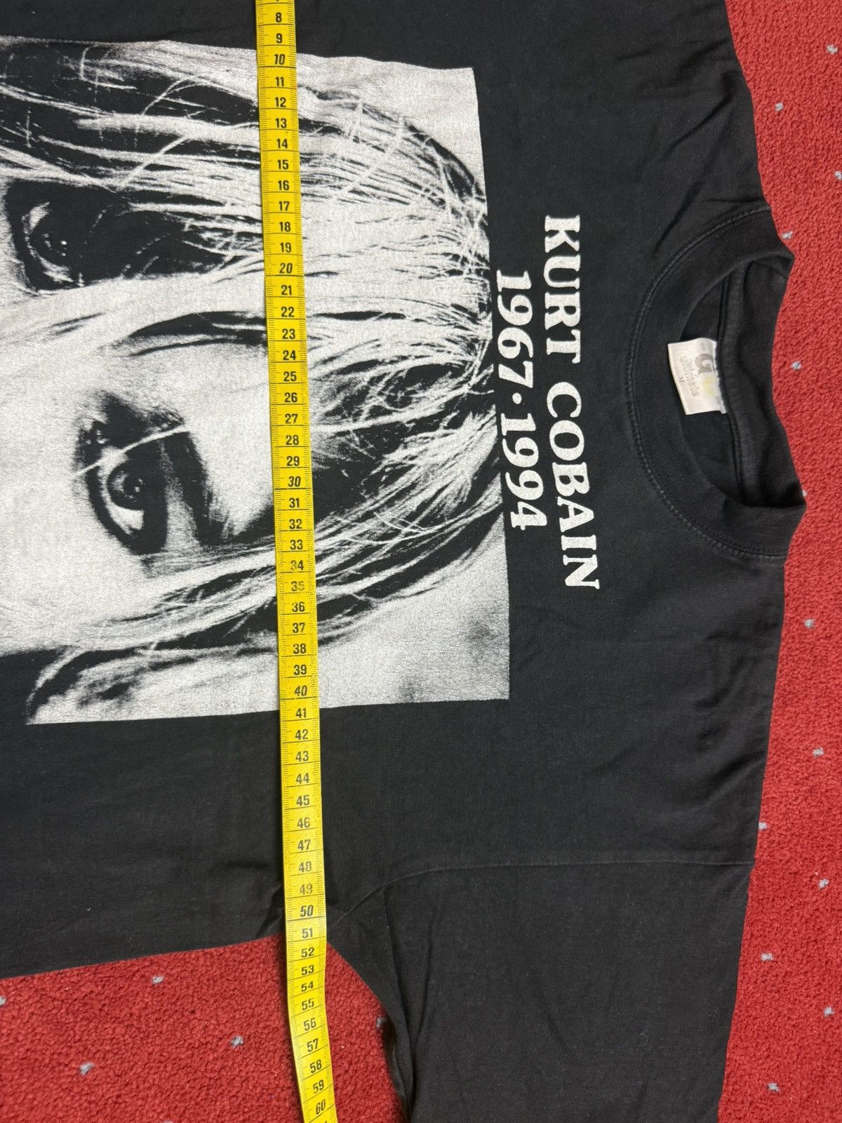 Vintage Vintage Nirvana Kurt Cobain Face Tshirt Size US M / EU 48-50 / 2 - 5 Thumbnail
