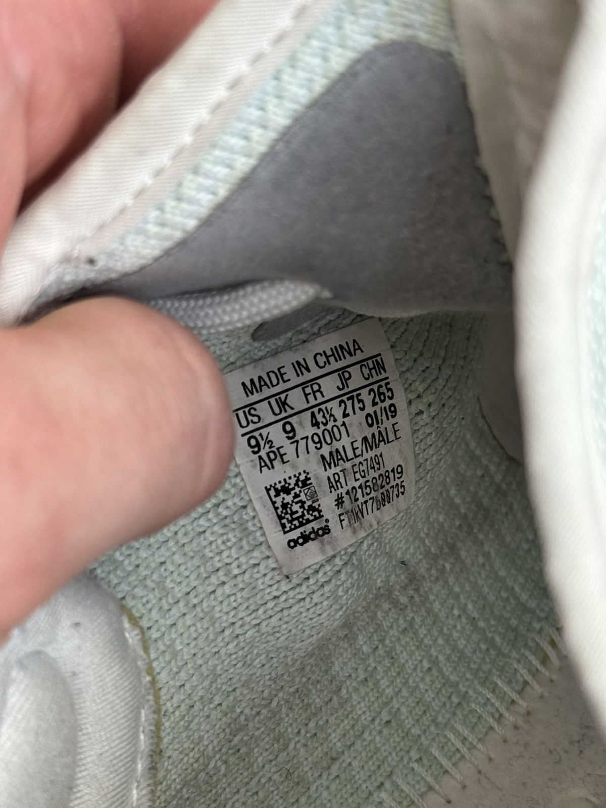 Adidas × Kanye West Adidas Yeezy 350 Boost V2 Hyperspace EG7491 US9,5 Size US 9.5 / EU 42-43 - 13 Thumbnail