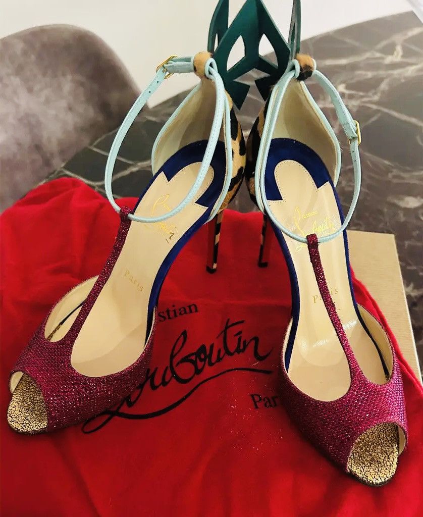 Christian Louboutin Christian Louboutin Peep-Toe Heels with Butterfly Bows Size US 7 / IT 37 - 3 Thumbnail