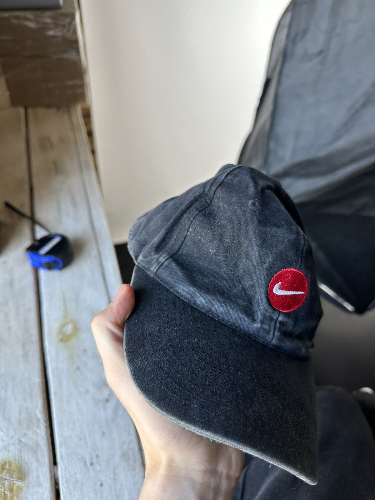 Nike 90s 🚨NIKE SWOOSH RARE Black SnapBack baseball cap hat Size ONE SIZE - 8 Thumbnail