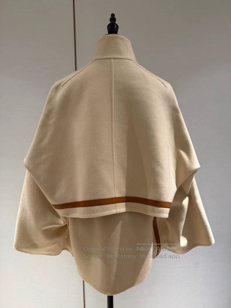 Hermes Hermes Khaki Full Cashmere Leather Cloak Poncho Size XXS / US 00 / IT 34 - 2 Thumbnail