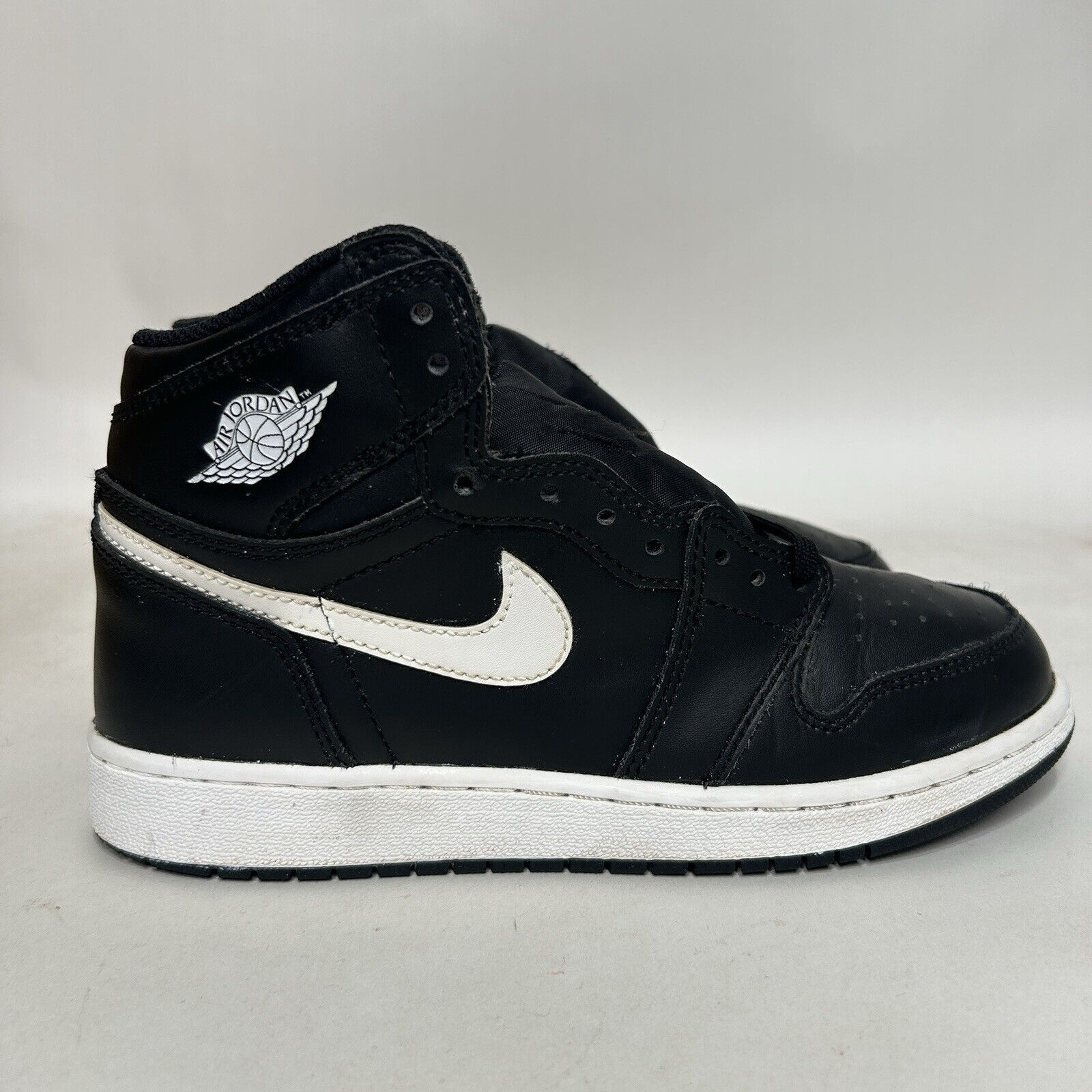 Nike Nike Air Jordan 1 Retro High BG “Black Yin-Yang” 2024 Size US 6.5 / IT 36.5 - 4 Thumbnail