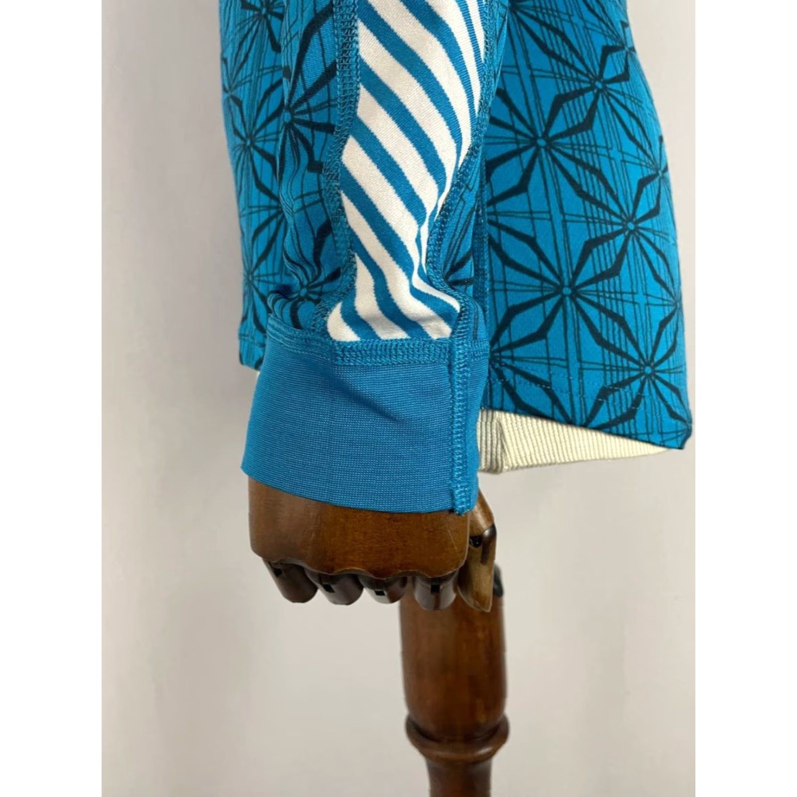 Helly Hansen Helly Hansen Womens Fleece Sweatshirt Geometric Pattern Blue Crew Neck L Regular Adults Menus?? Size L / US 10 / IT 46 - 7 Thumbnail