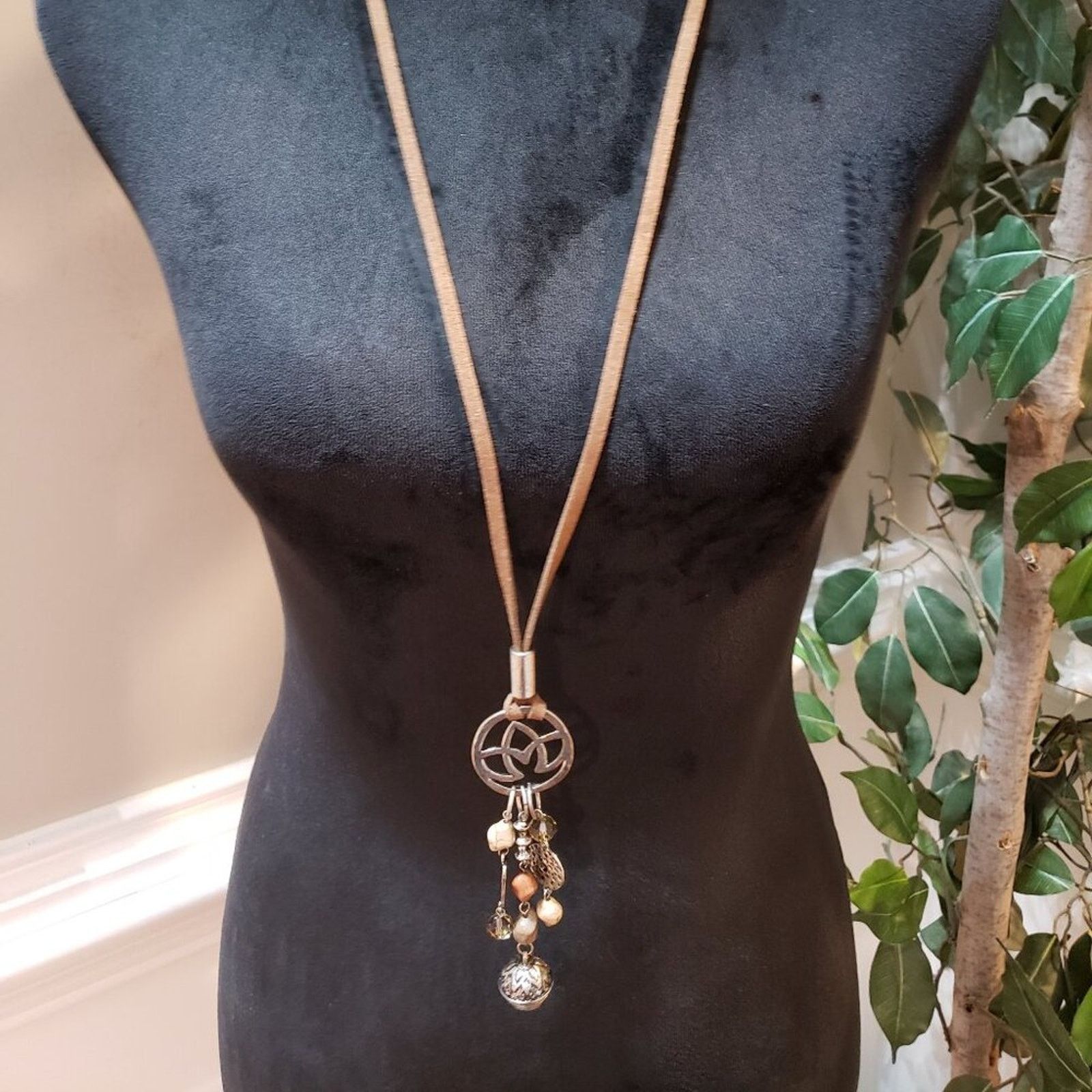 The Unbranded Brand Fashion Silver Tone Dangle Drop Charm Leather Cord Necklace Size ONE SIZE - 1 Thumbnail