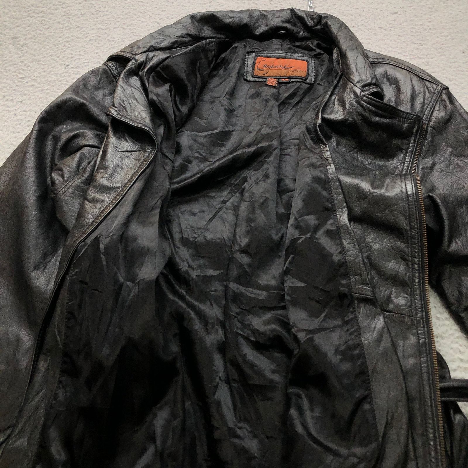 Other Vintage Cayenne Leather Belted Biker Jacket Womens M Black Size M / US 6-8 / IT 42-44 - 7 Thumbnail