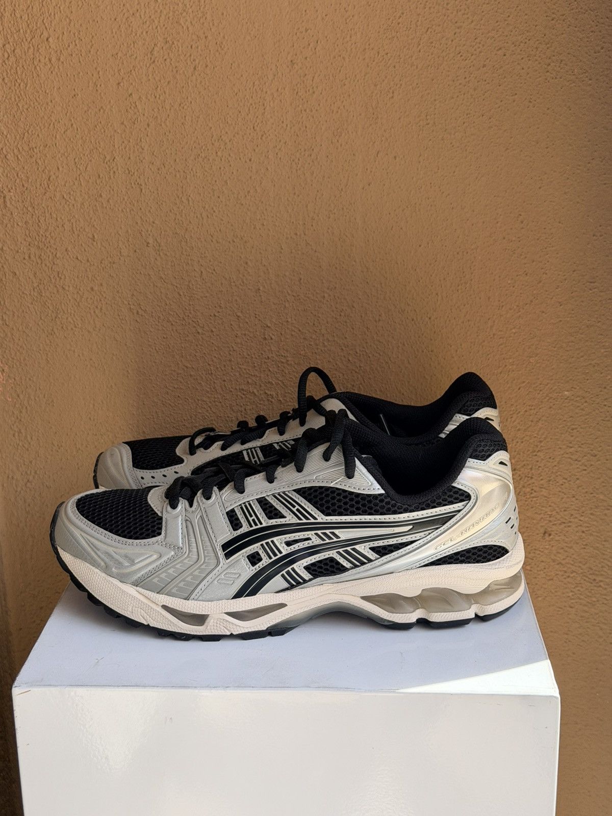Asics ASICS Gel-Kayano 14 Black/Seal Grey 1201A019-005 Size 10 Size US 10 / EU 43 - 1 Thumbnail