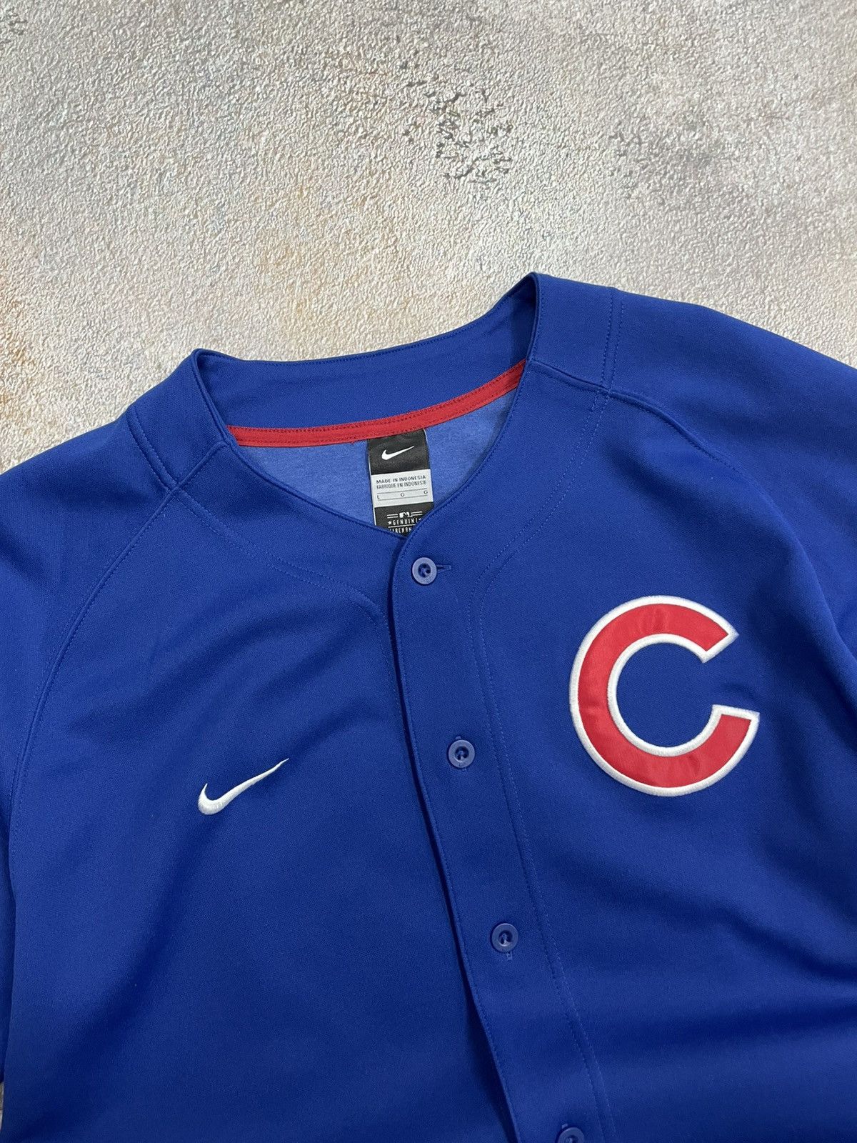 Nike Vintage Nike Small Swoosh Boxy Shirt Size US L / EU 52-54 / 3 - 3 Thumbnail