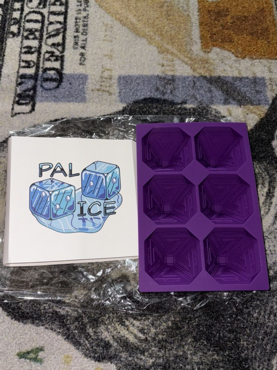 冷蔵庫・冷凍庫 PALACE TRI-FERG ICE CUBE TRAY PURPLE TRI-FERG ICE CUBE TRAY | PALACE SKATEBOARDS