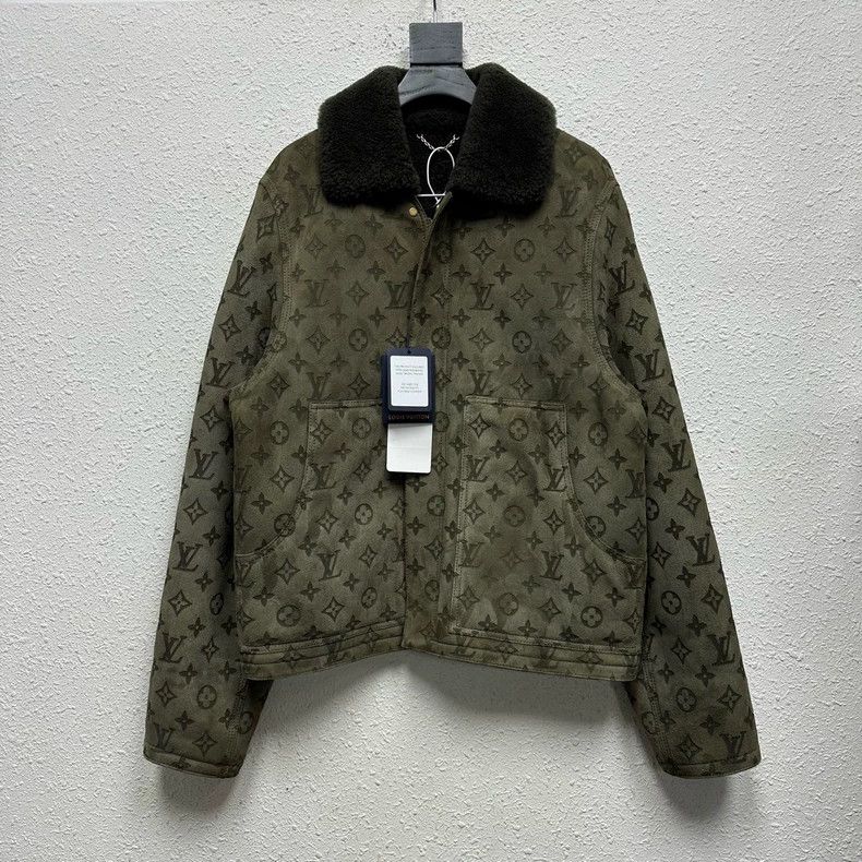 Louis Vuitton Louis Vuitton Fur integrated presbyopic full-print jacket Size US M / EU 48-50 / 2 - 1 Thumbnail