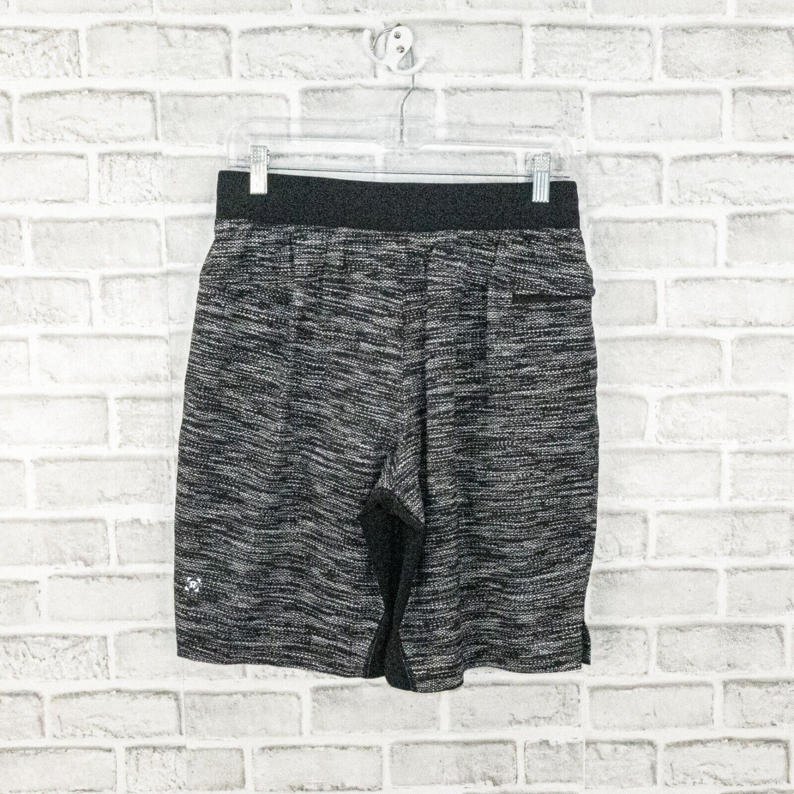 Lululemon Lululemon T.H.E. Short 9" in All Court Textured white black Size US 28 / EU 44 - 3 Thumbnail
