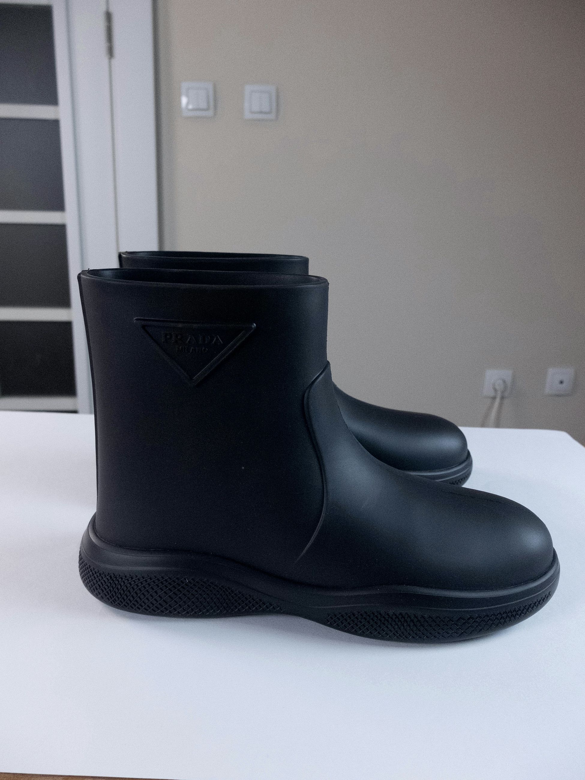 Prada PRADA Mellow black triangle logo rubber rain boots 12 45 Size US 12 / EU 45 - 4 Thumbnail