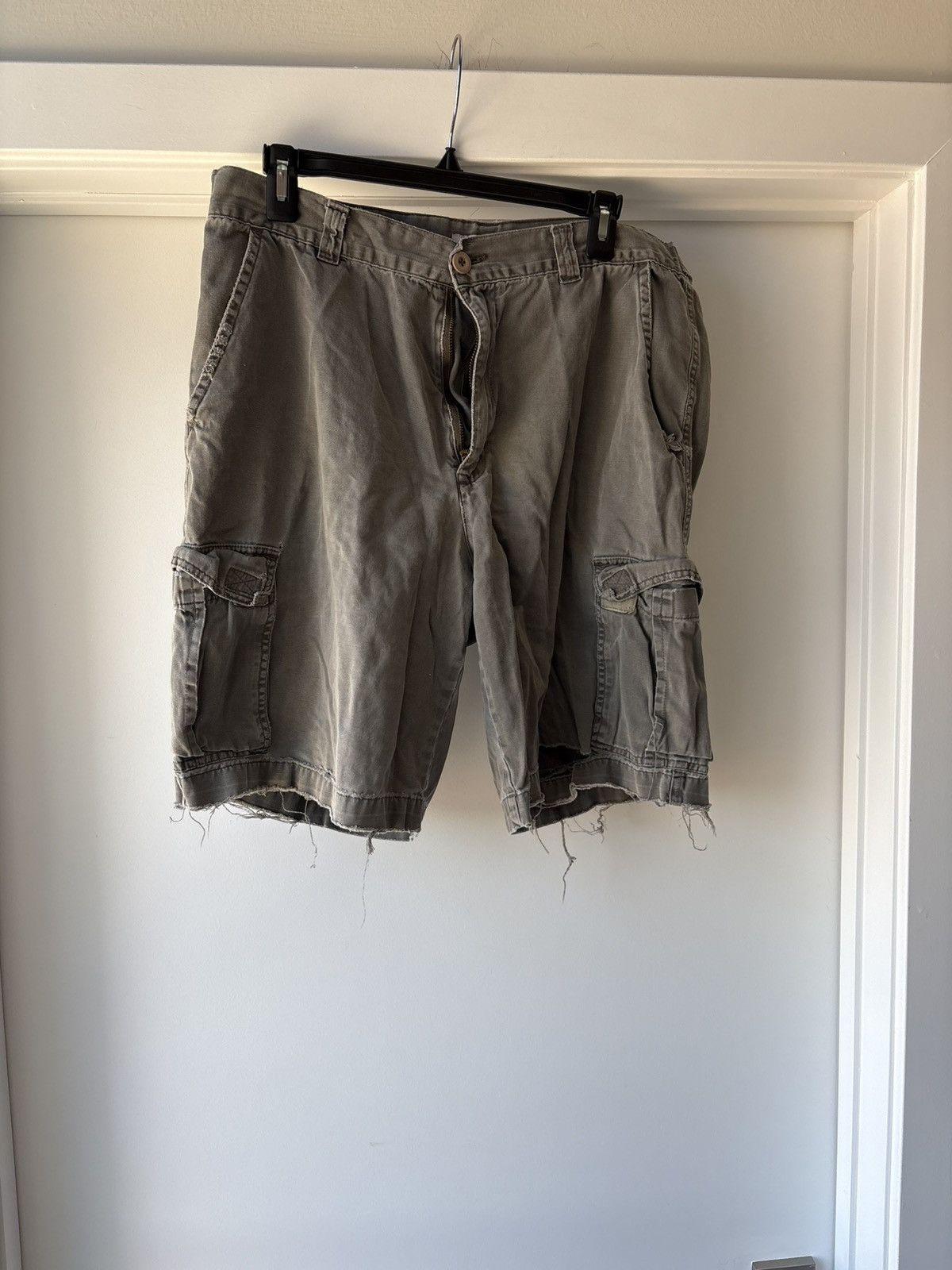 Vintage Vintage ‘90s THRASHED Old Navy Shorts Size US 34 / EU 50 - 1 Thumbnail