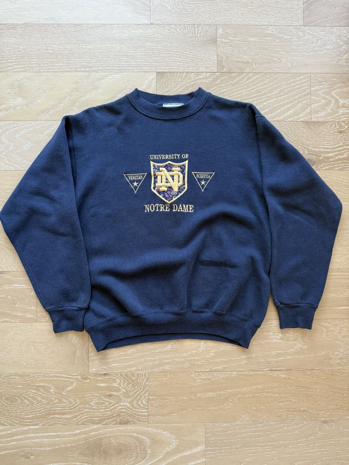 Other University of Notre Dame Embroidered Crest Sweatshirt Size US M / EU 48-50 / 2 - 7 Thumbnail